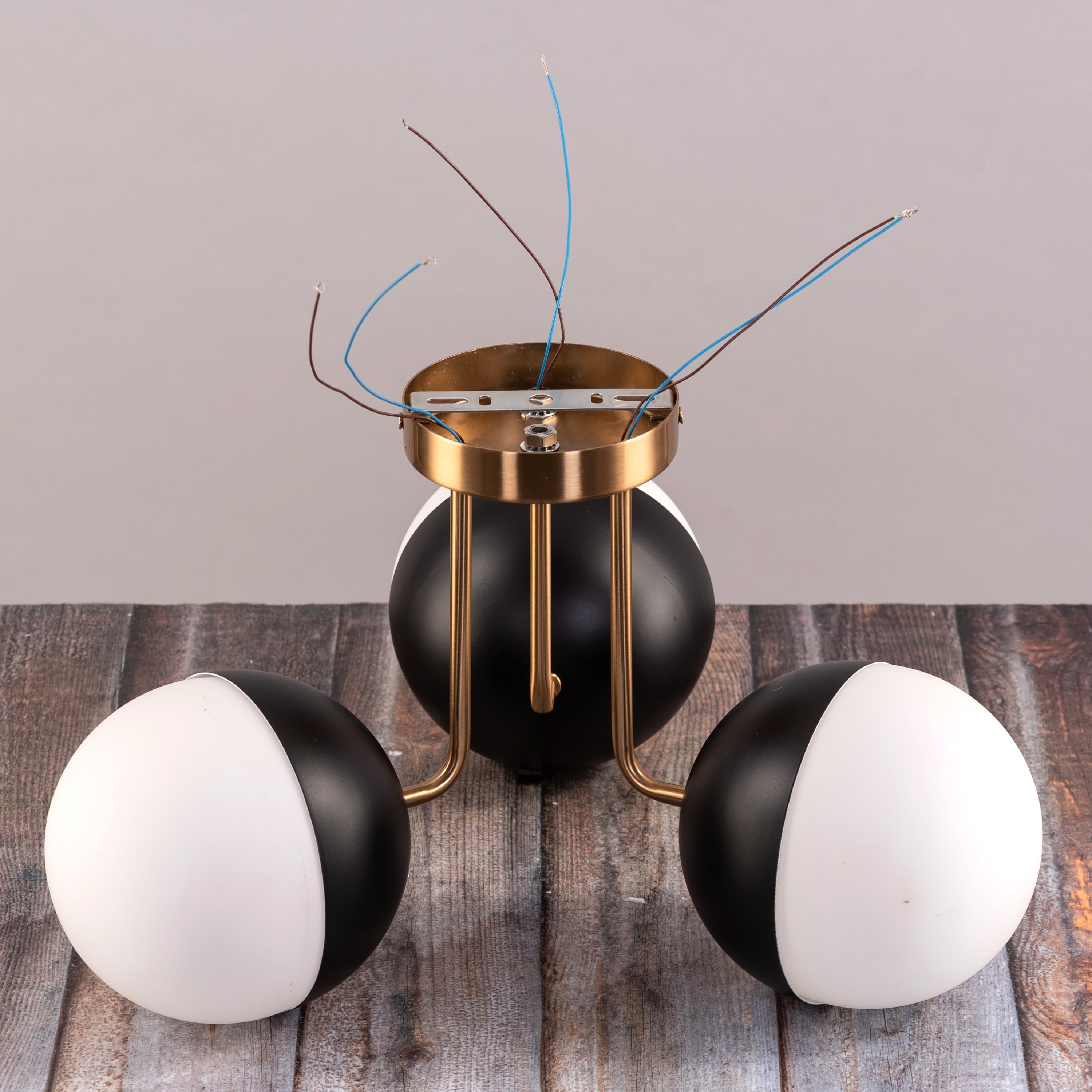 Addiction (Gold, Black) Ceiling Light