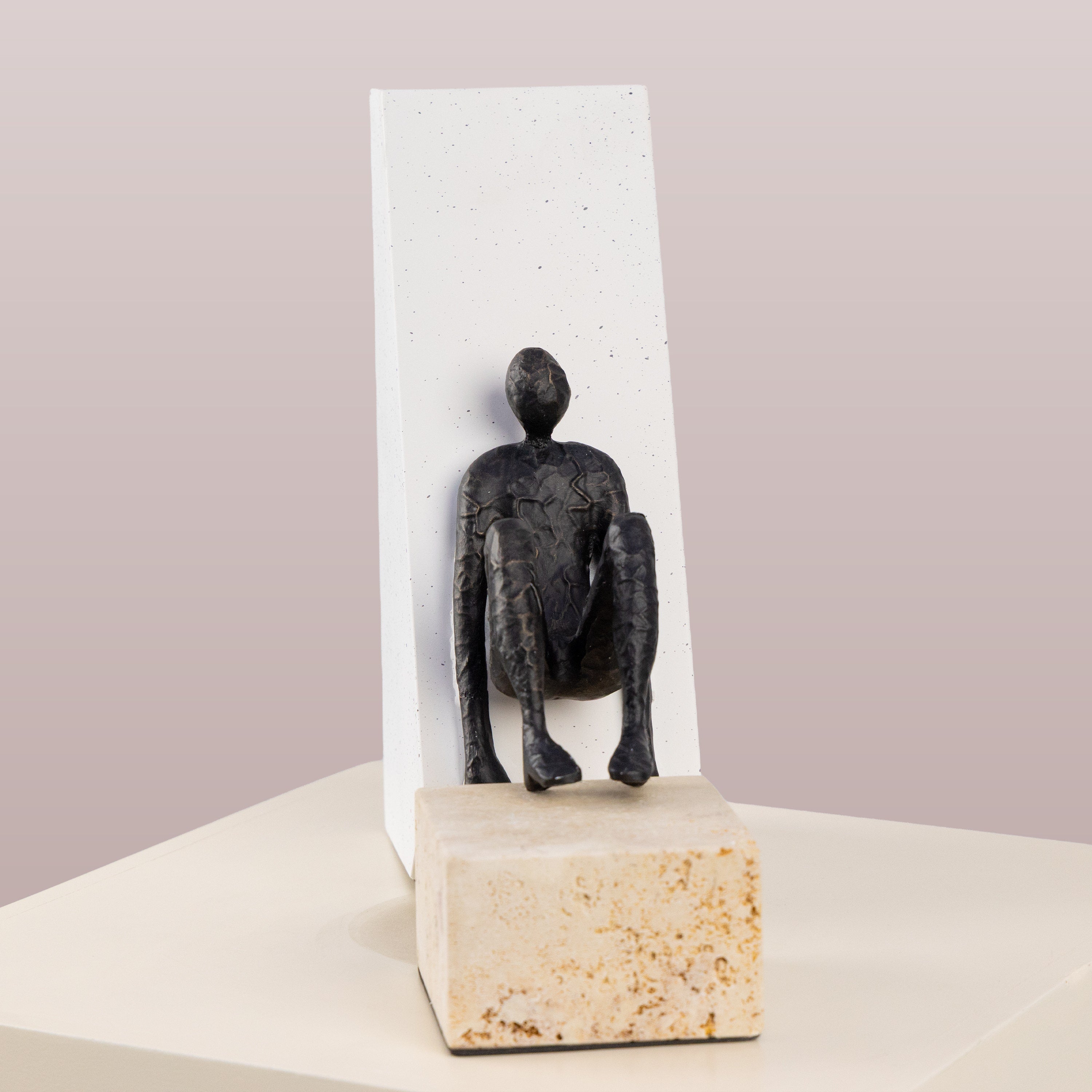 Monolithe Home Decor