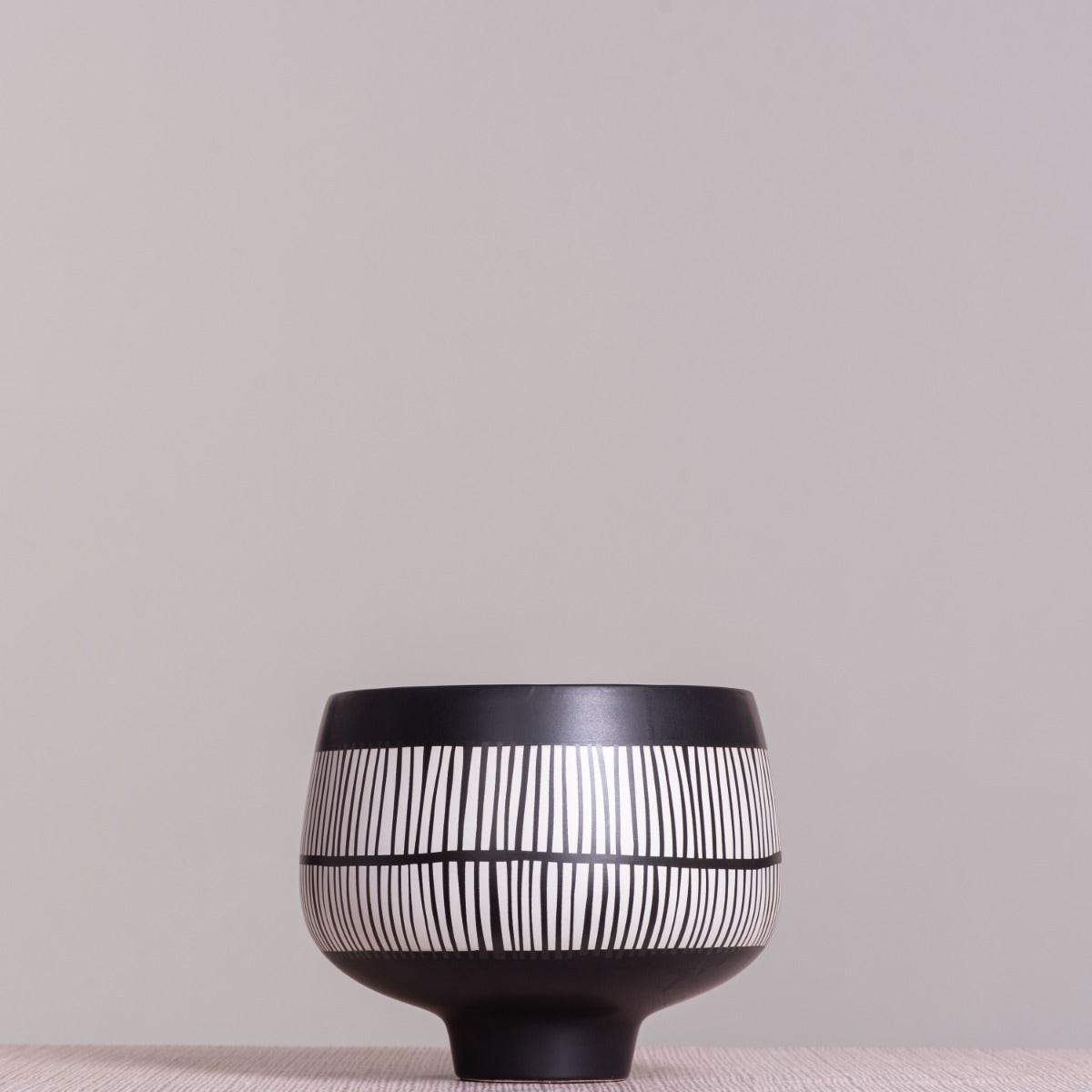 Simple Touch (Black/ White) Ceramic Vase