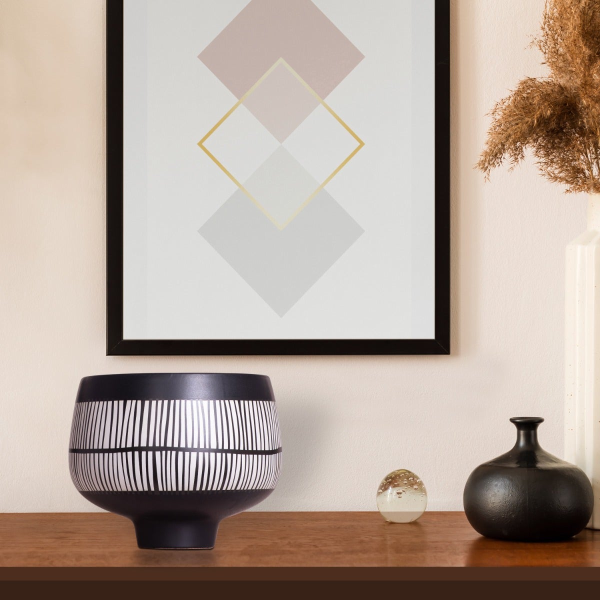 Simple Touch (Black/ White) Ceramic Vase