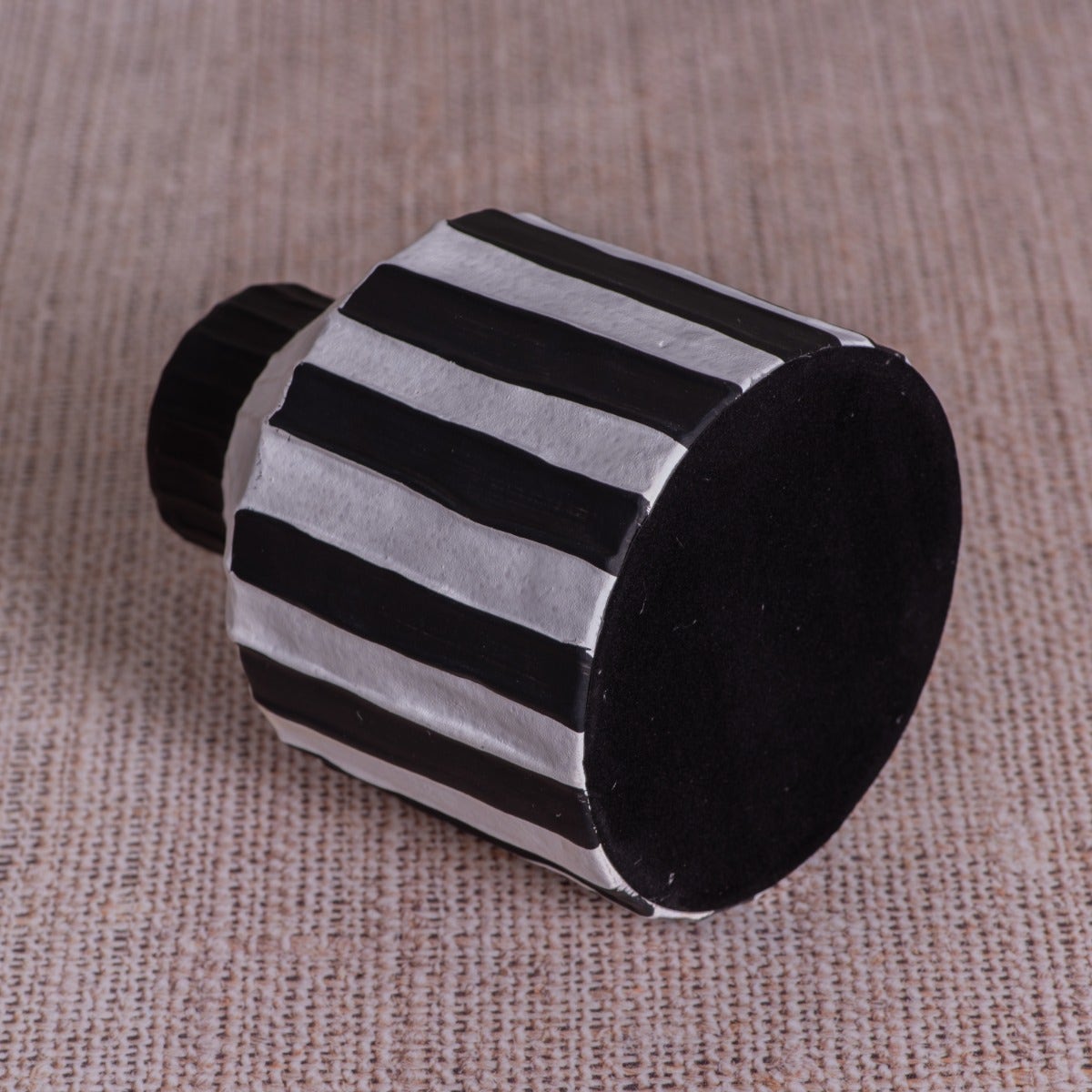 Island Treasure (White/Black) Ceramic Vase