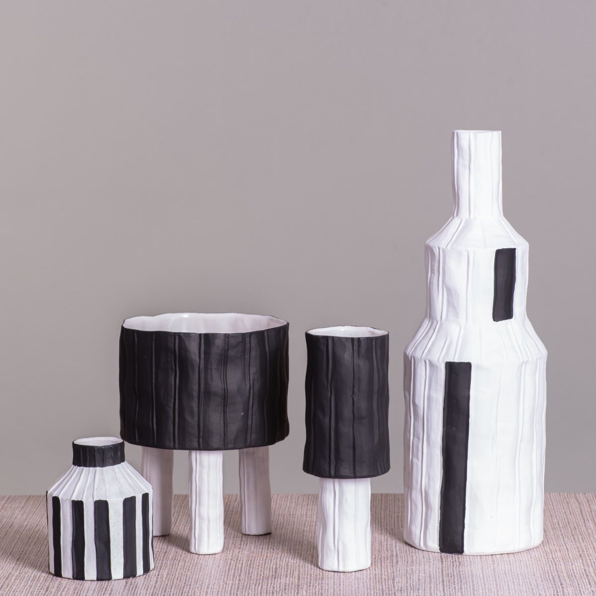 Island Treasure (White/Black) Ceramic Vase
