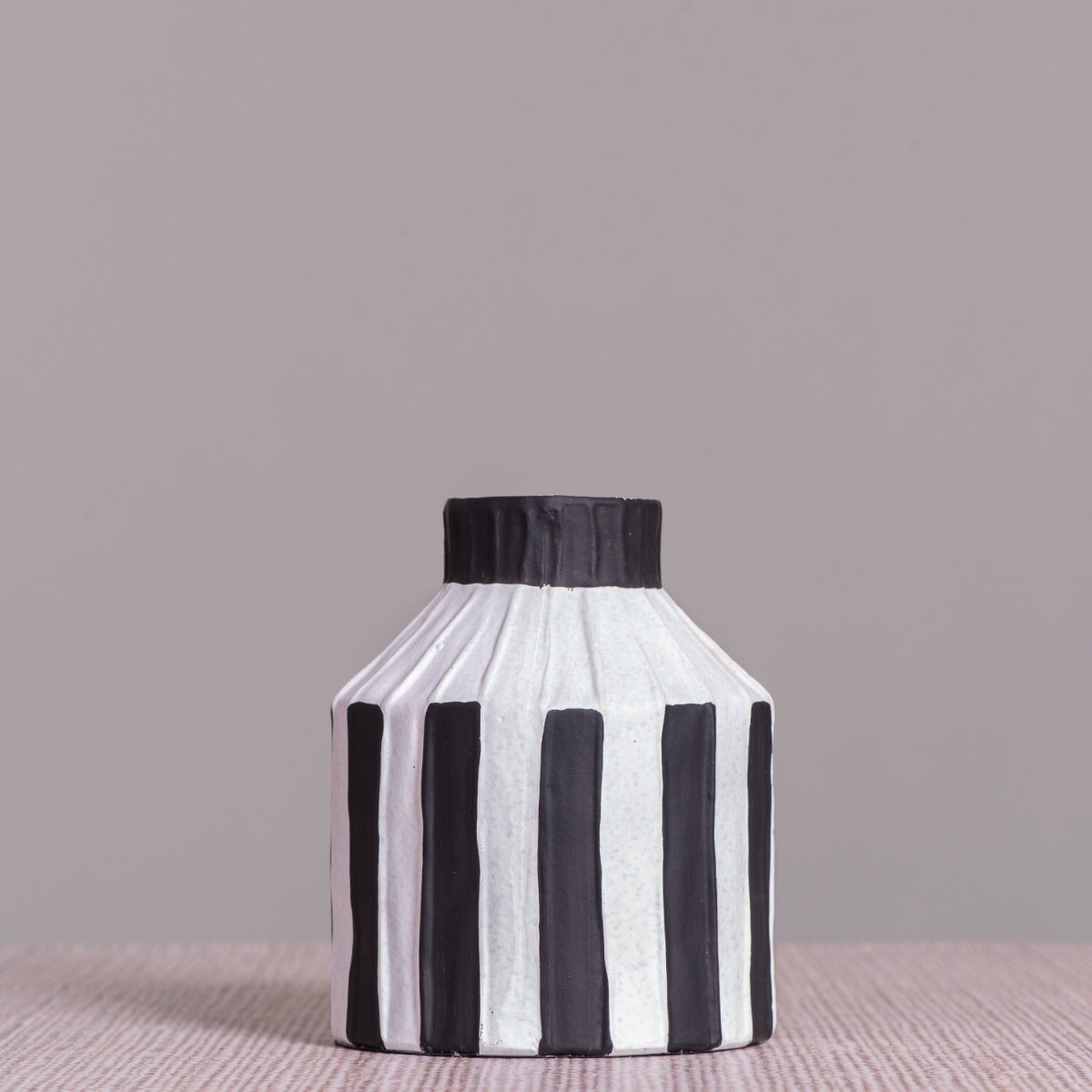 Island Treasure (White/Black) Ceramic Vase