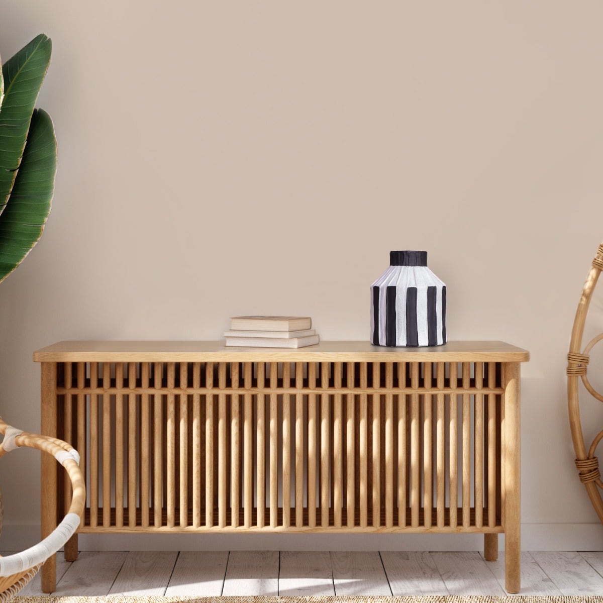 Island Treasure (White/Black) Ceramic Vase