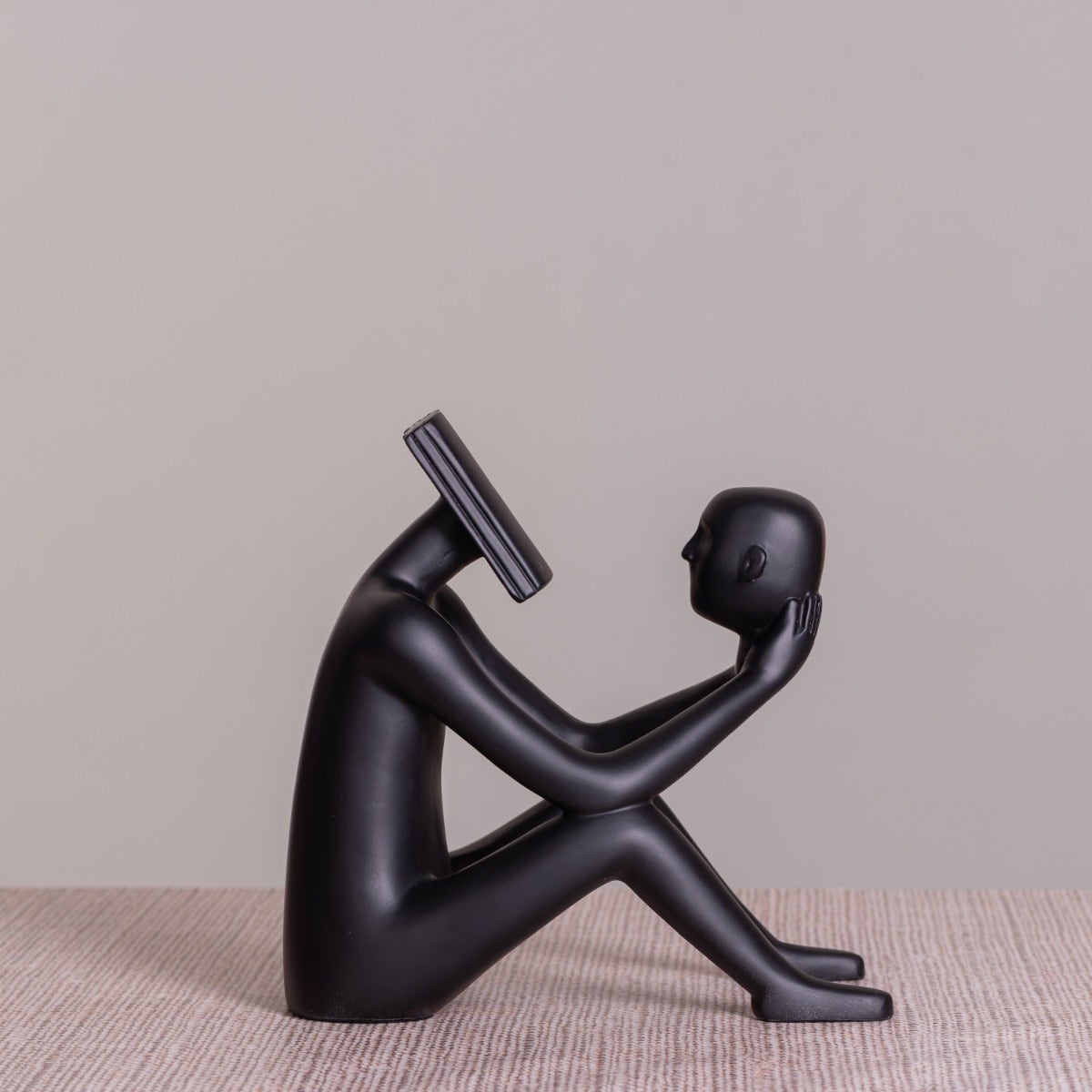 Read To Me (Black ) Resin Home Decor