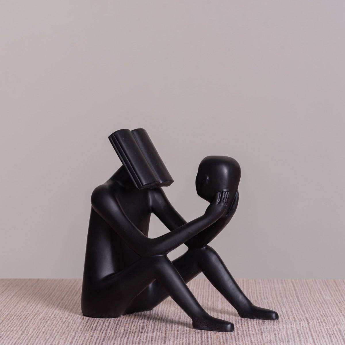 Read To Me (Black ) Resin Home Decor