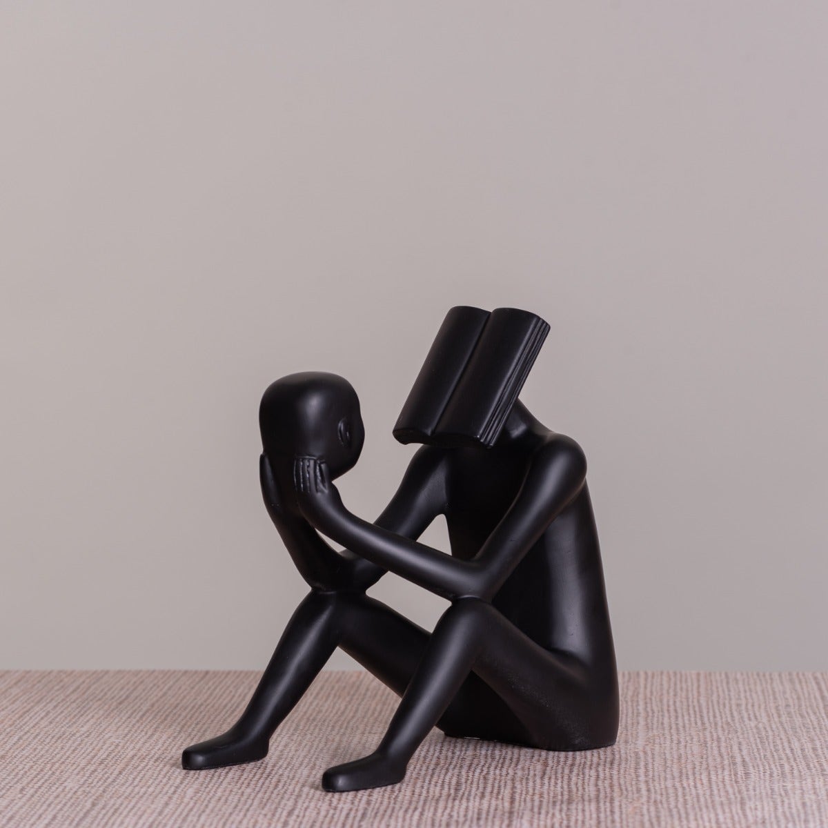 Read To Me (Black ) Resin Home Decor