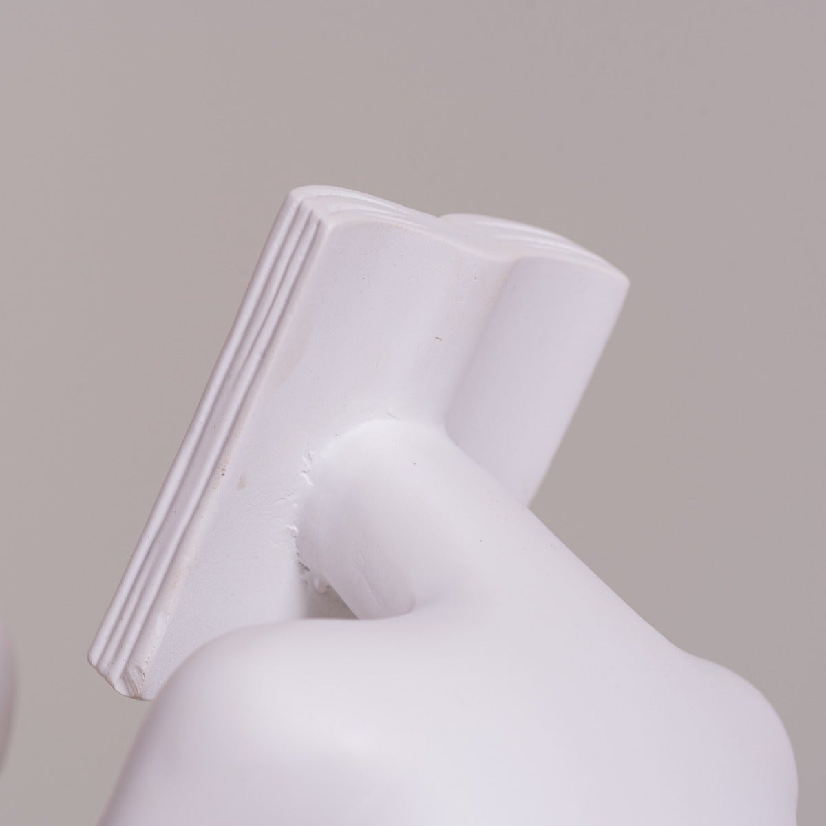 Read To Me (White) Resin Home Decor