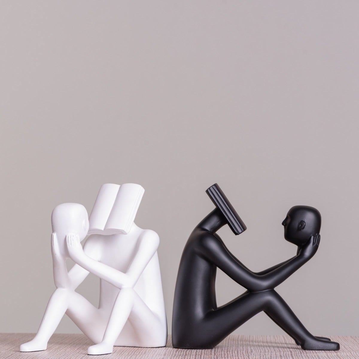 Read To Me (White) Resin Home Decor