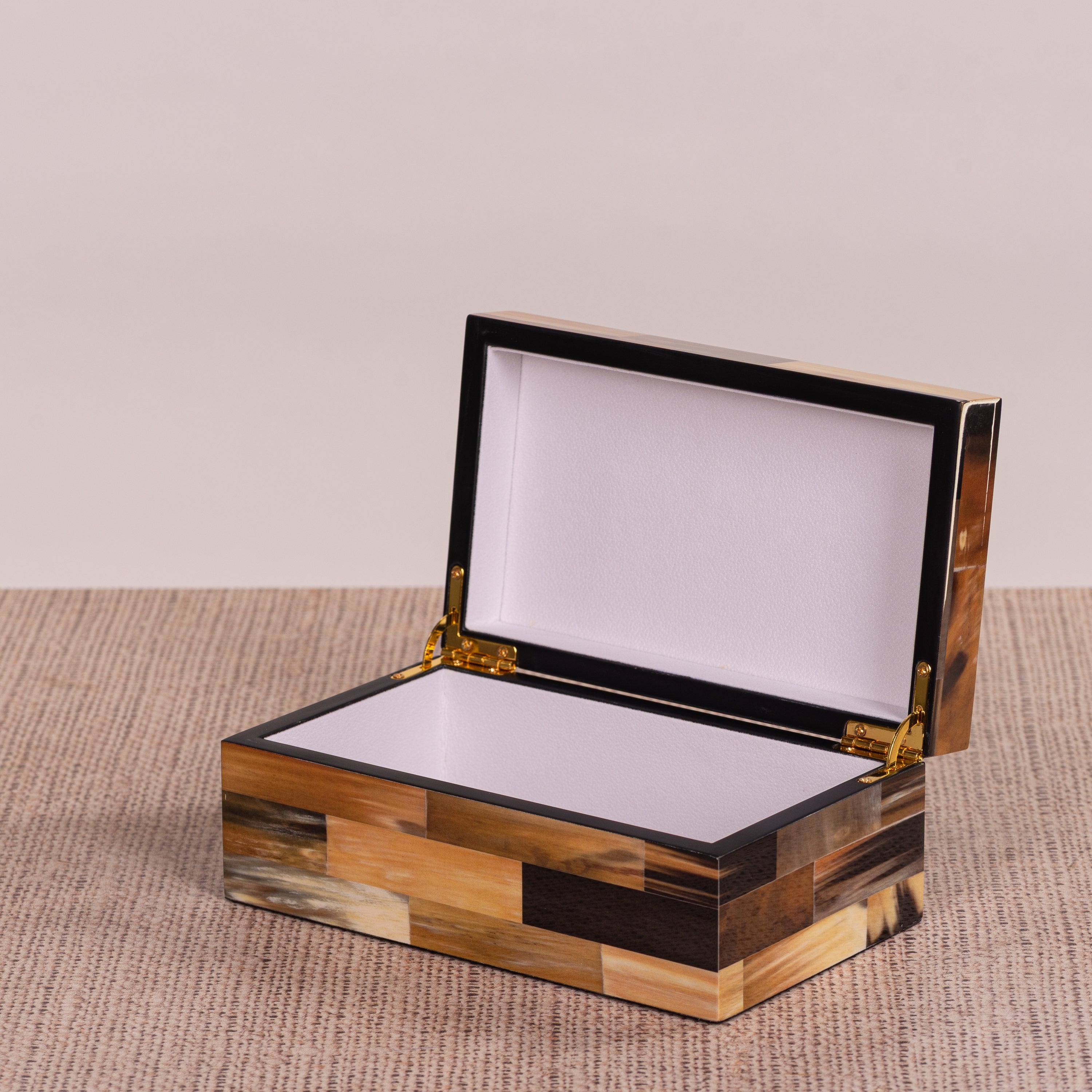 Marquetra (Medium) Home Decor