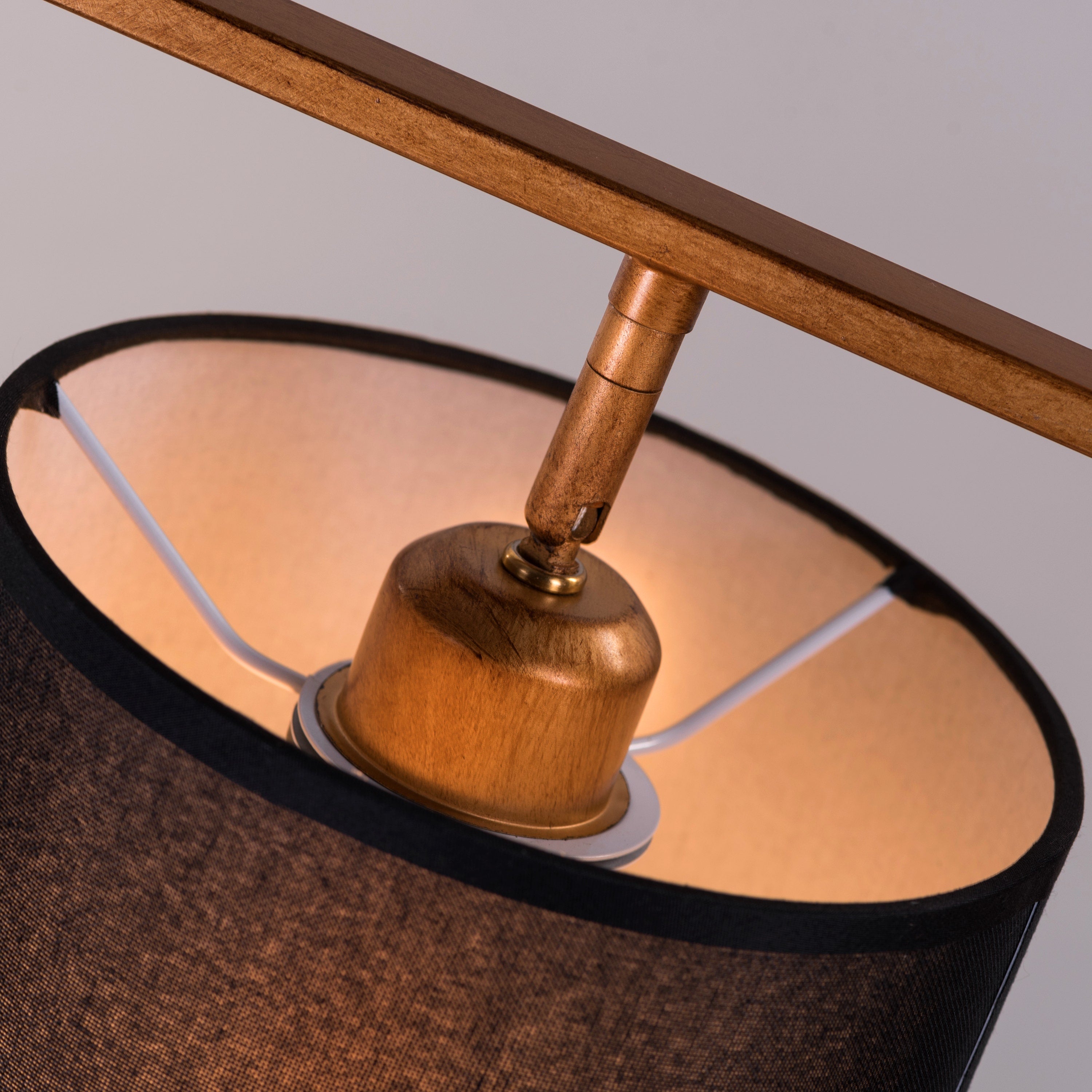 Effortless Signature (Gold, Black) Floor Lamp