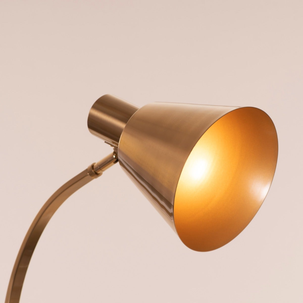 One Step Forward (Gold, White) Marble Floor Lamp