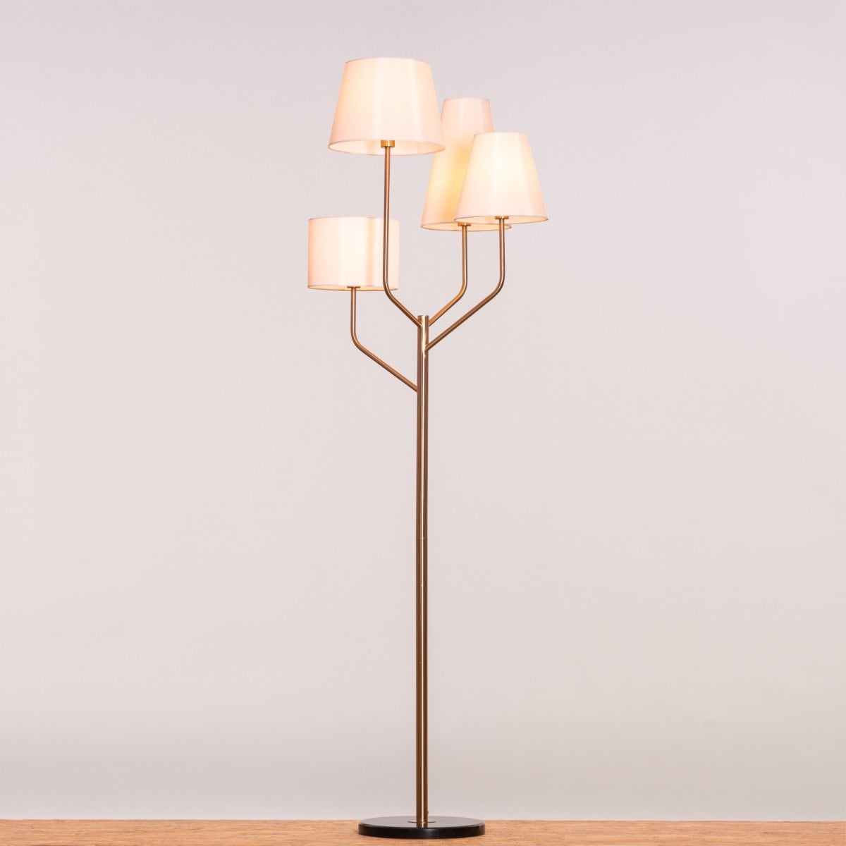 News Is Everywhere (Gold, Beige) Marble Floor Lamp