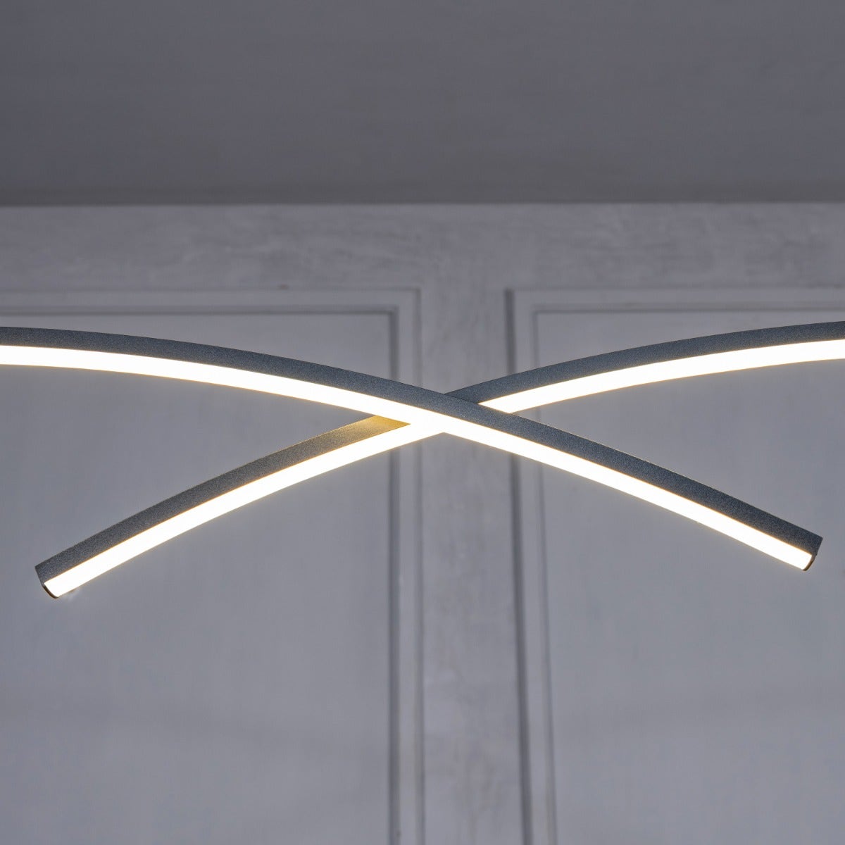 Half Mast (Large, Black, 3 Color Dimmable LED with Remote Control) Chandelier