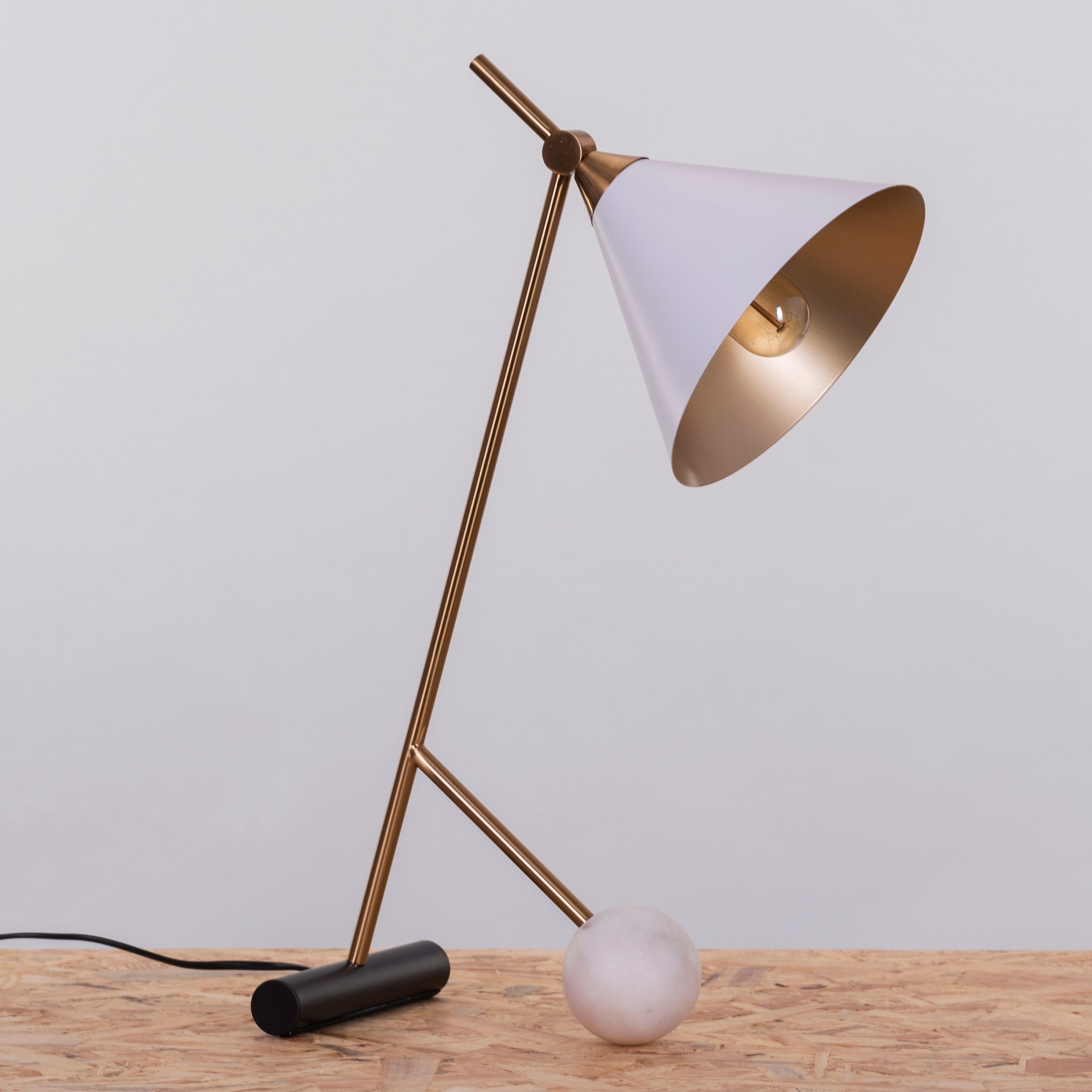 The Night Watch (Gold, White) Marble Study Table Lamp