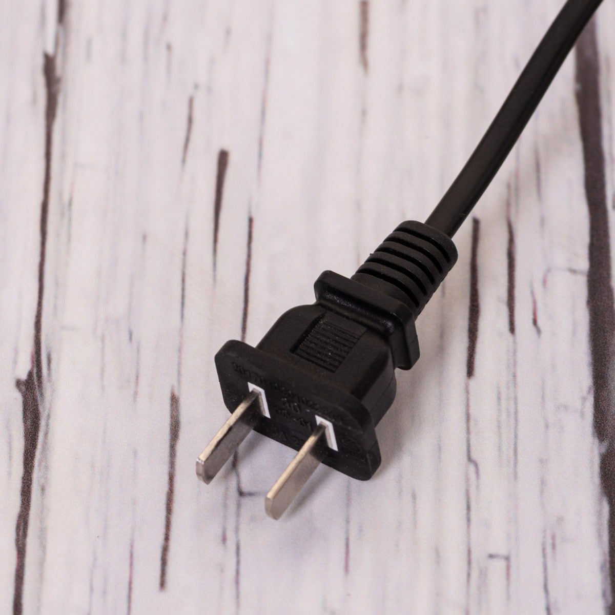 Falling For You (Matte Gold) Table Lamp