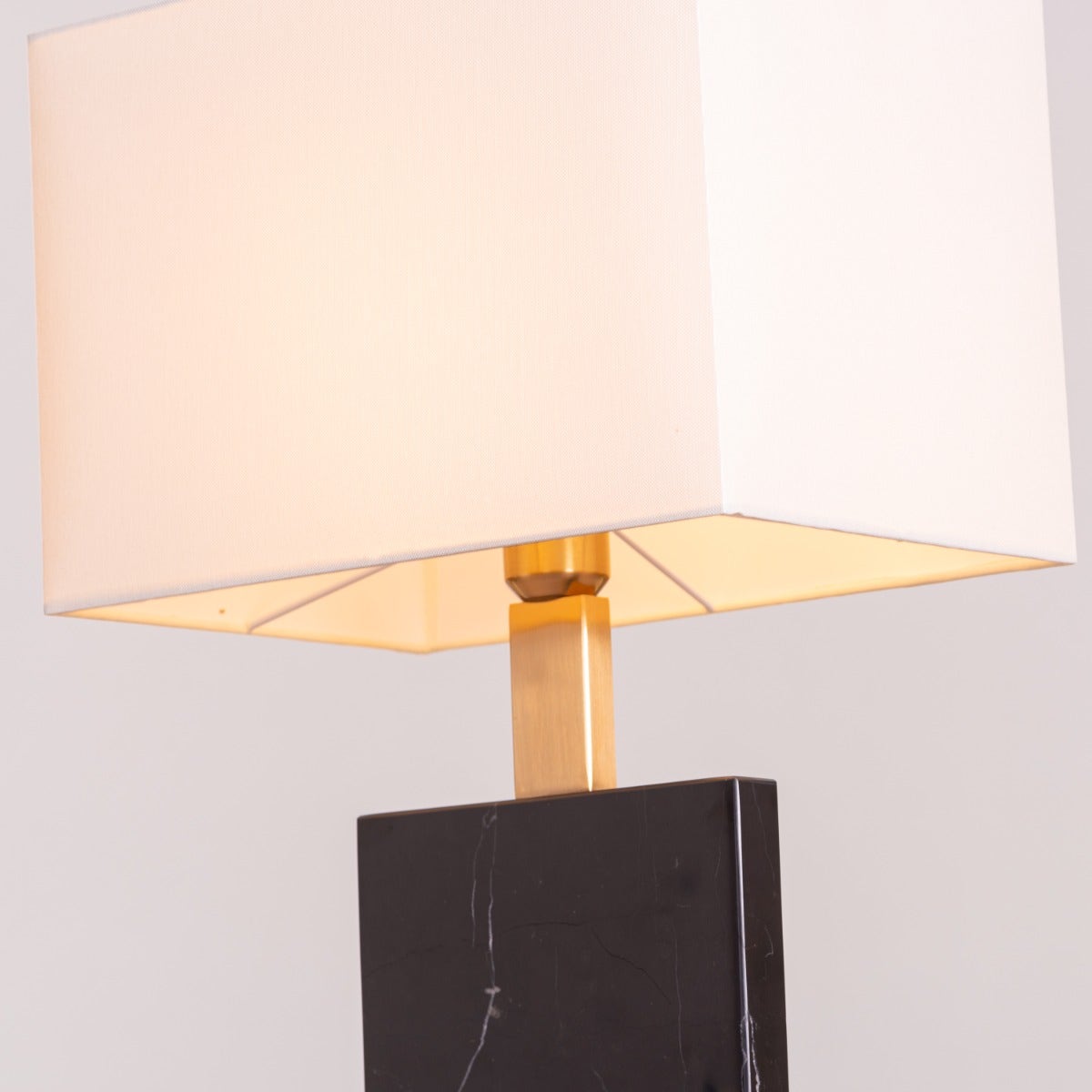 Marbled Travatino (Rectangular, Black, White) Marble Table Lamp