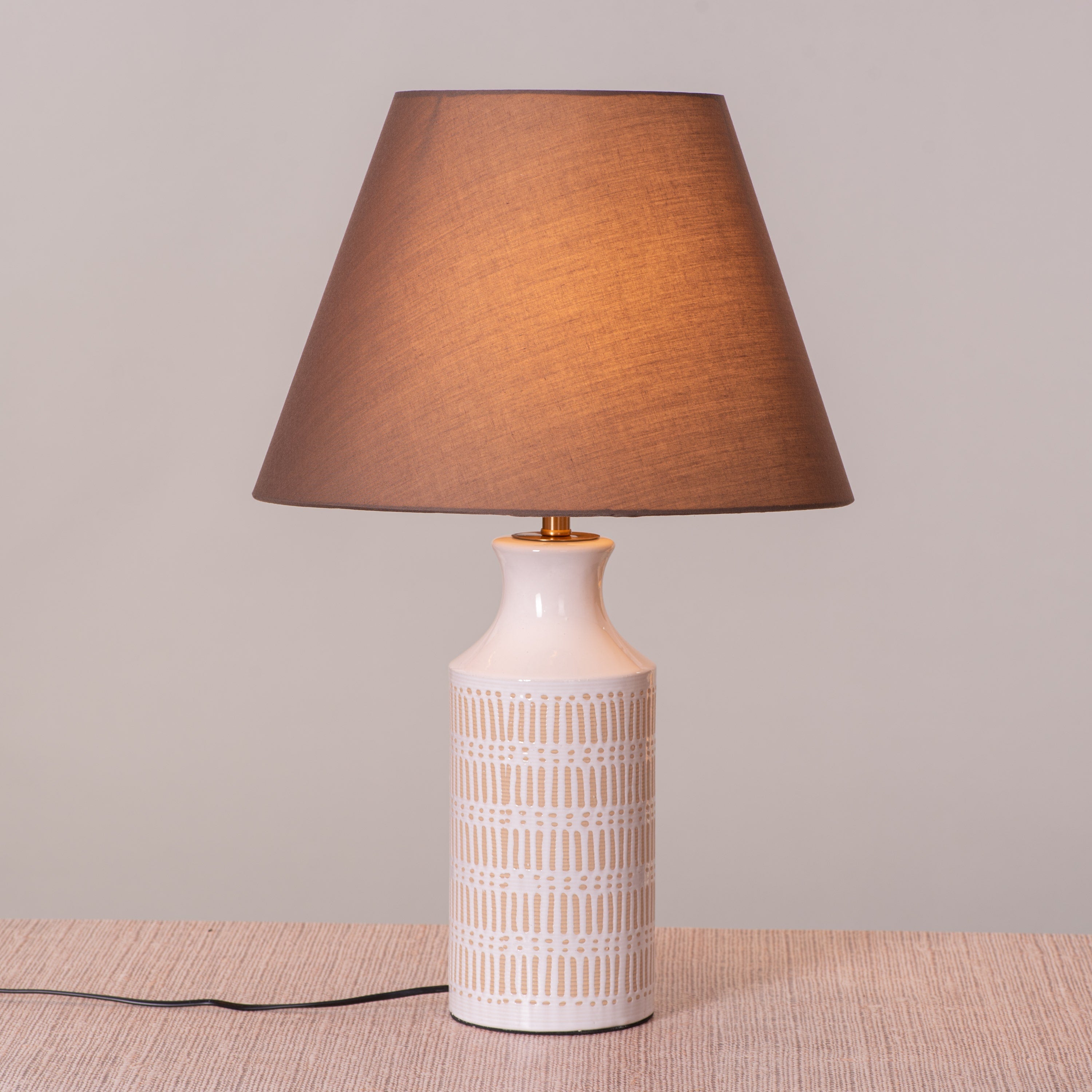 Tan Bran (Brown, Beige) Ceramic Table Lamp