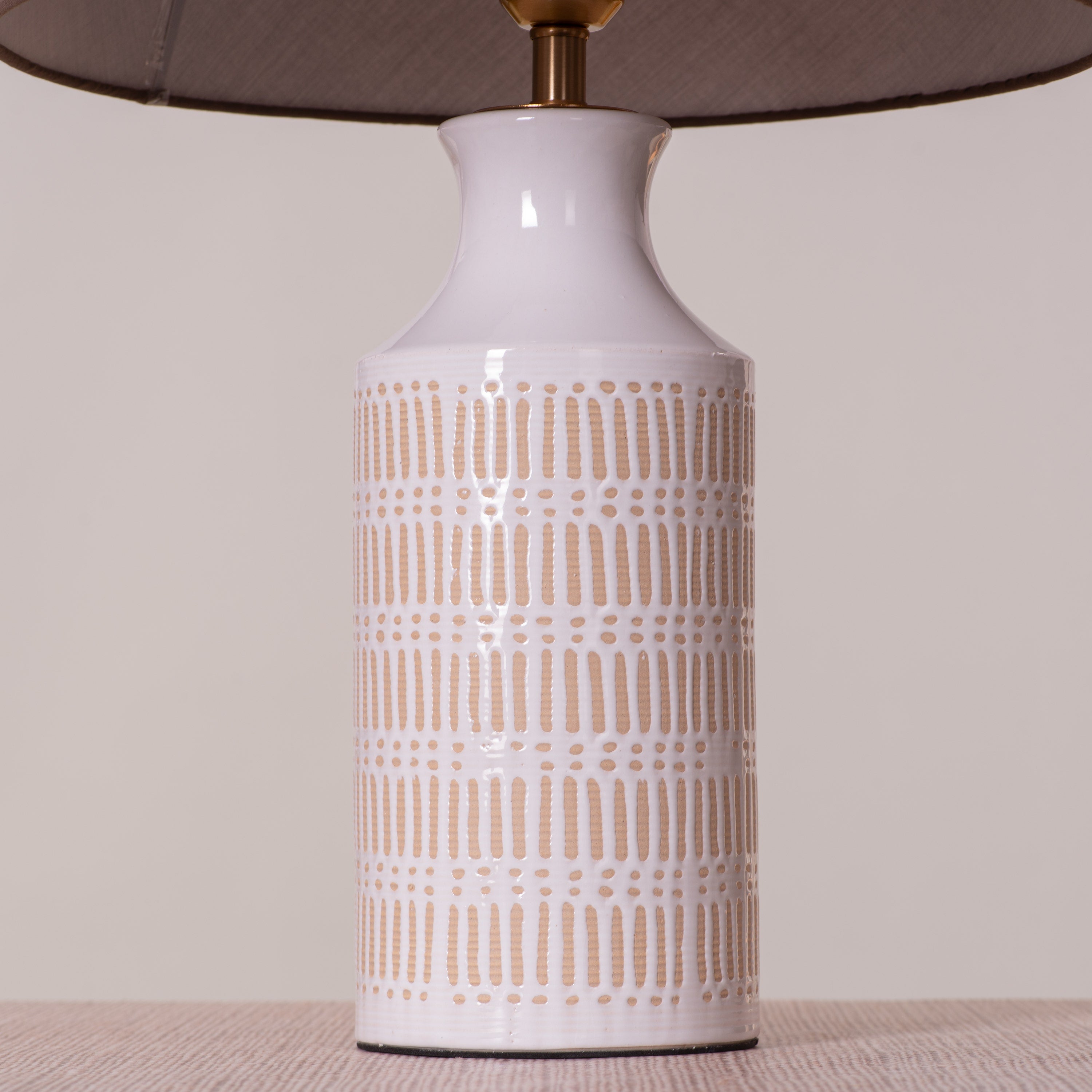 Tan Bran (Brown, Beige) Ceramic Table Lamp