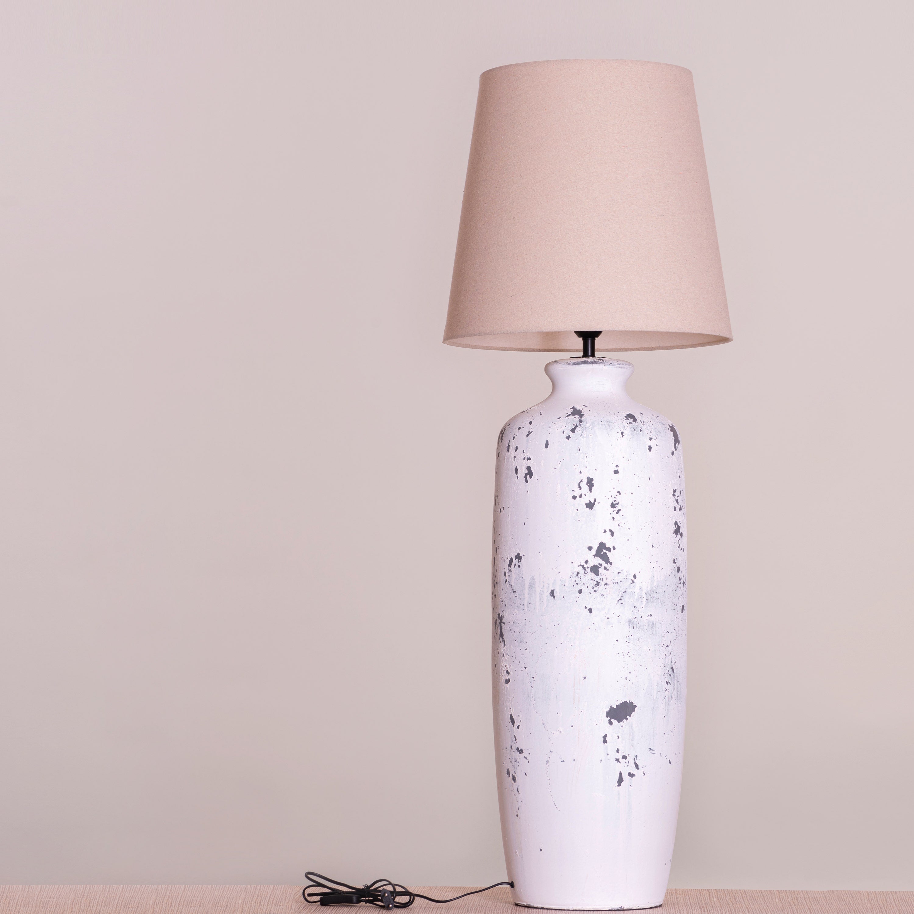 Snow Storm (White, Beige) Ceramic Floor Lamp