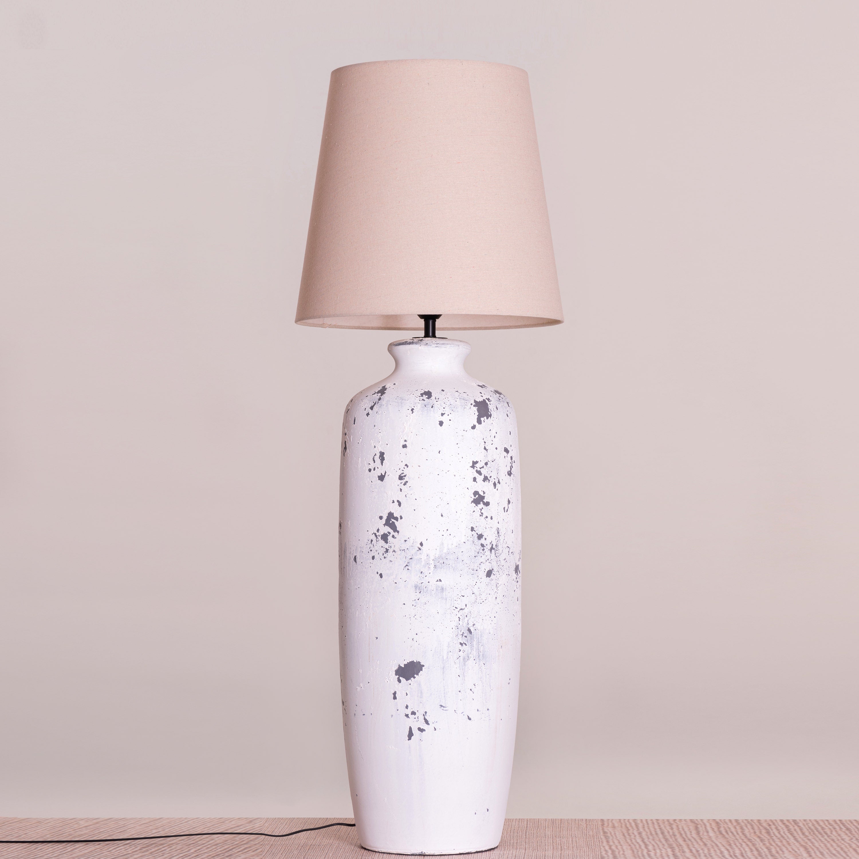 Snow Storm (White, Beige) Ceramic Floor Lamp