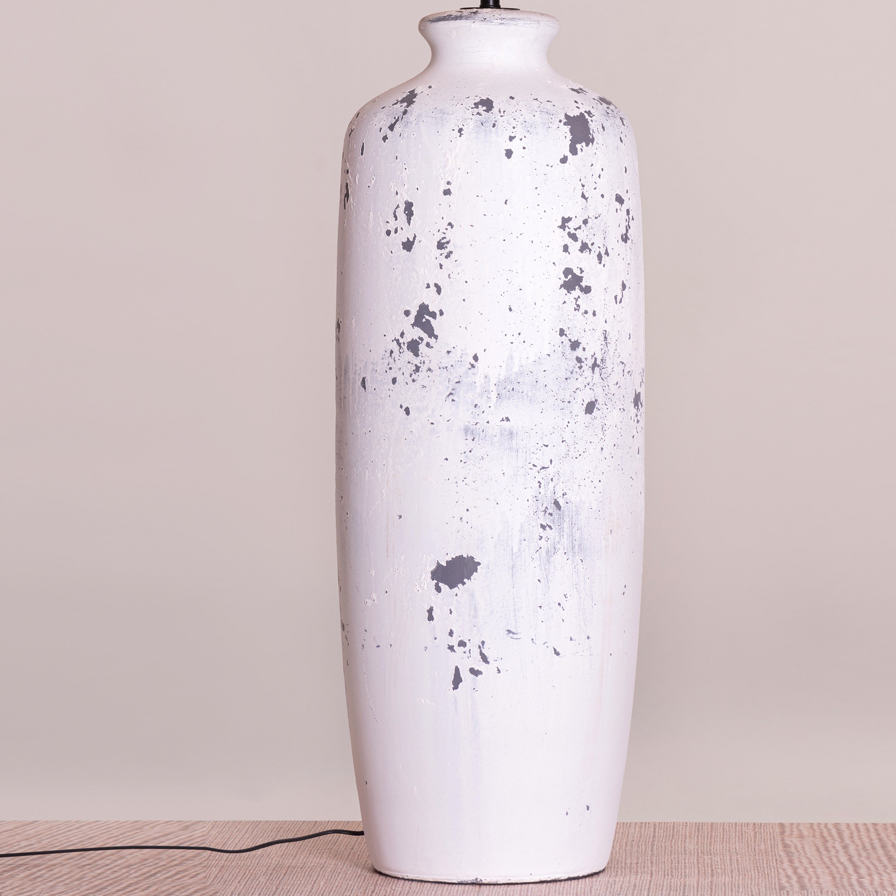 Snow Storm (White, Beige) Ceramic Floor Lamp