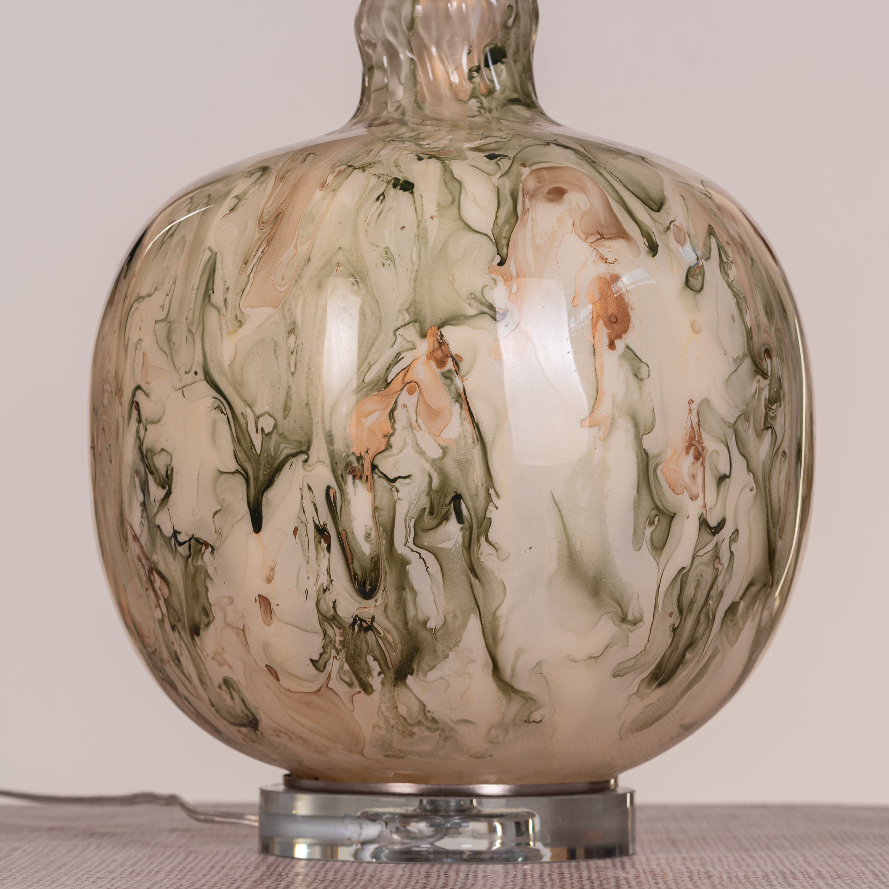 Fools Rush In (Green, White) Ceramic Table Lamp