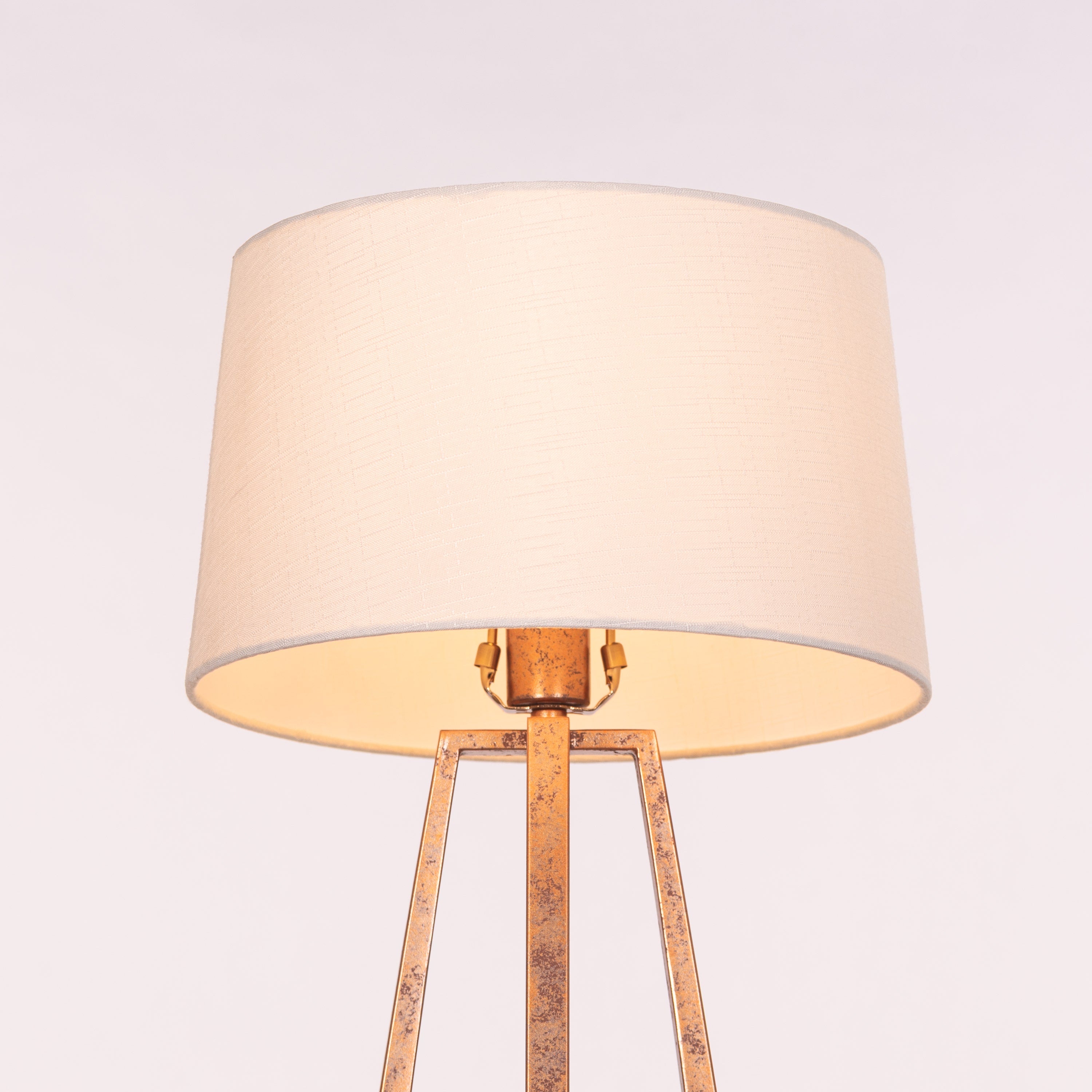 Sweet Escapade (Antique Gold, Off-White) Metal Table Lamp