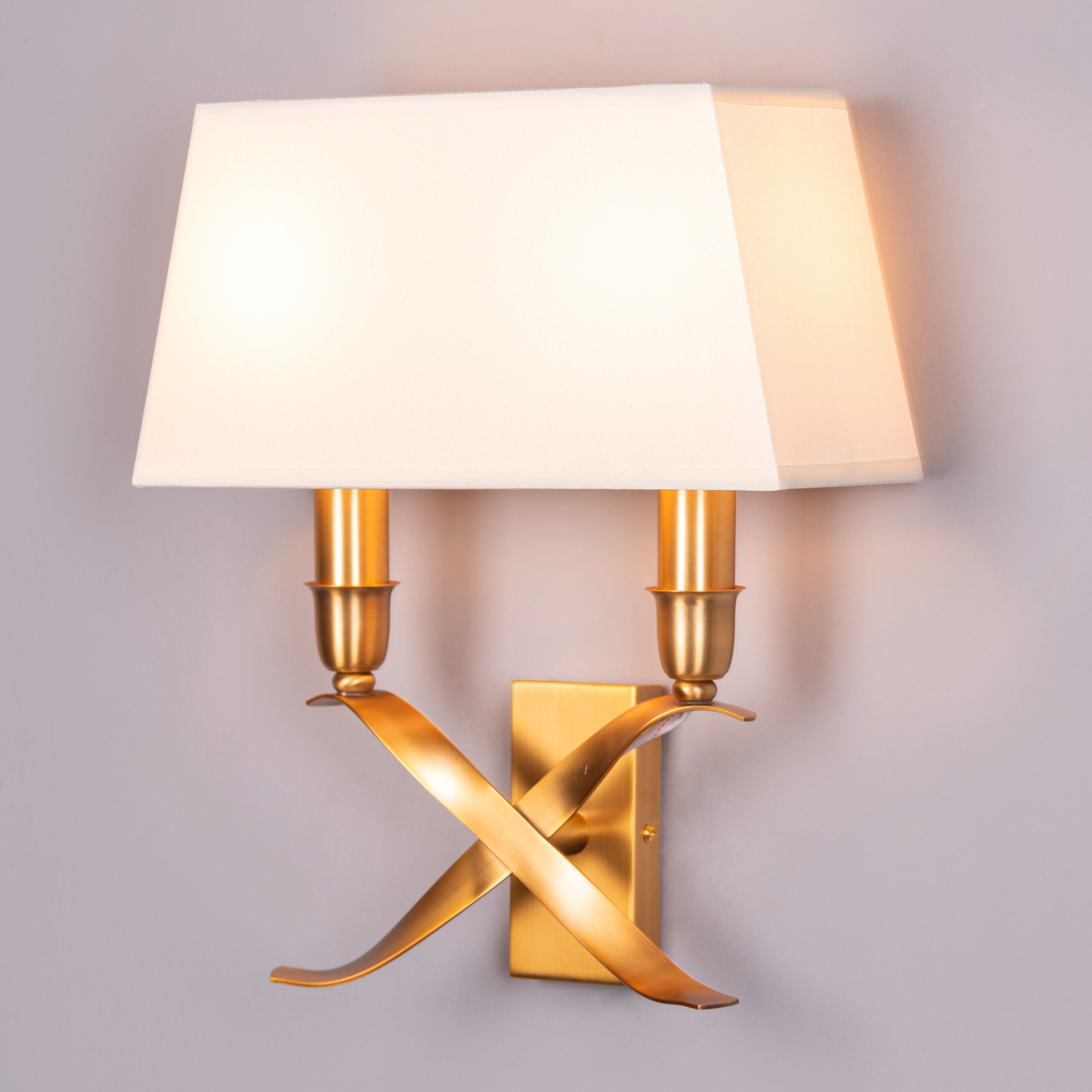 Mark The Spot (Gold, Off White) Wall Light