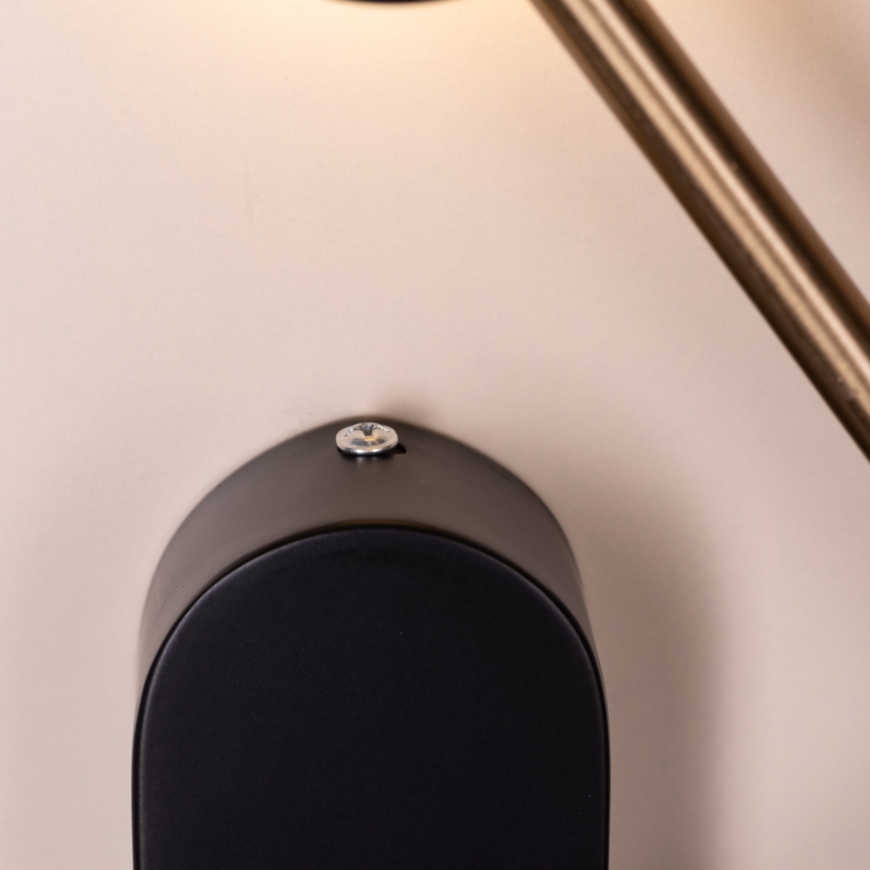 Touchdown (Gold, Built-In LED) Wall Light