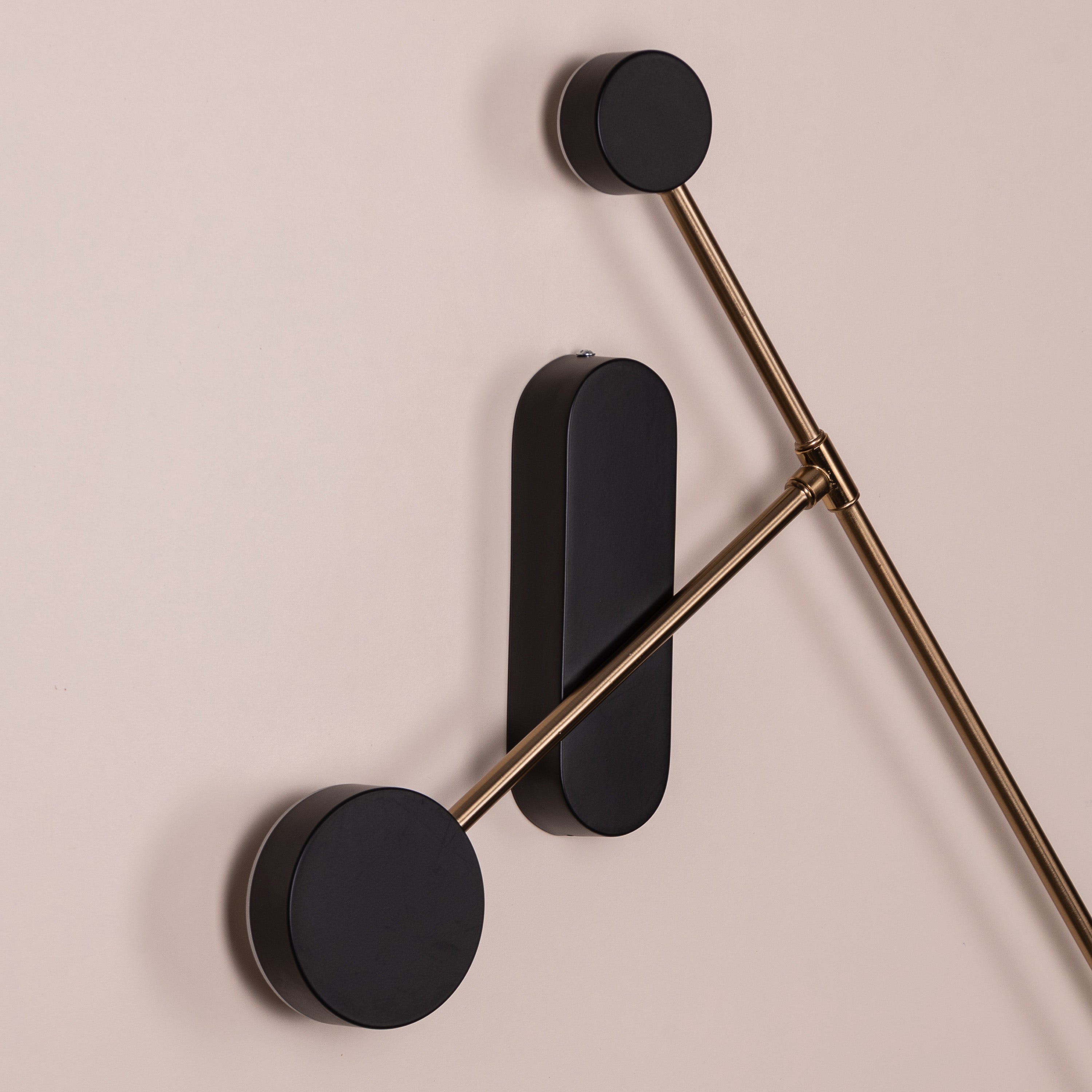 Touchdown (Gold, Built-In LED) Wall Light