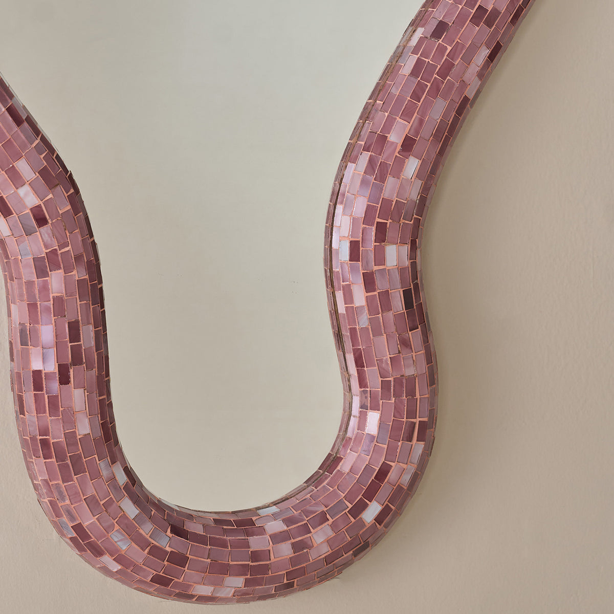 The Curved Edit Mirror Handmade By Yaahvi