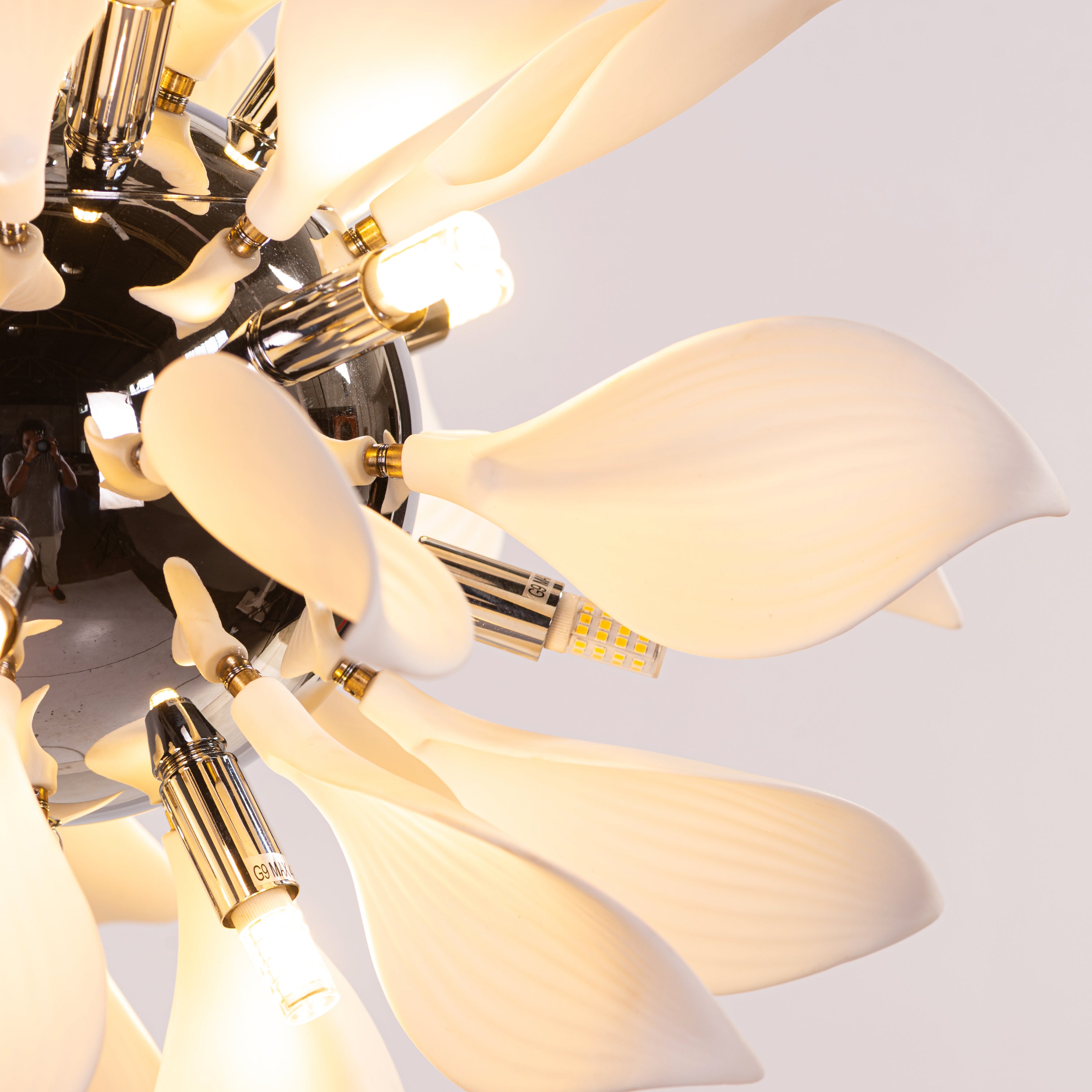 Ocean Lily (Chrome, White) Ceramic Chandelier