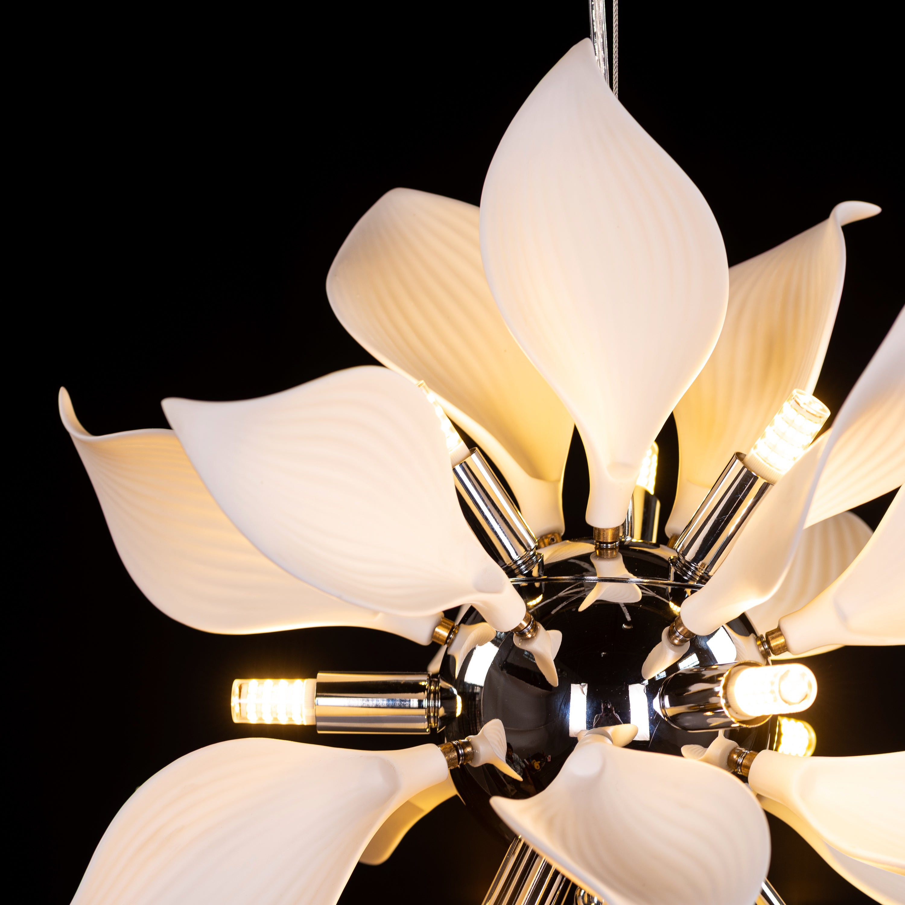 Ocean Lily (Chrome, White) Ceramic Pendant Light