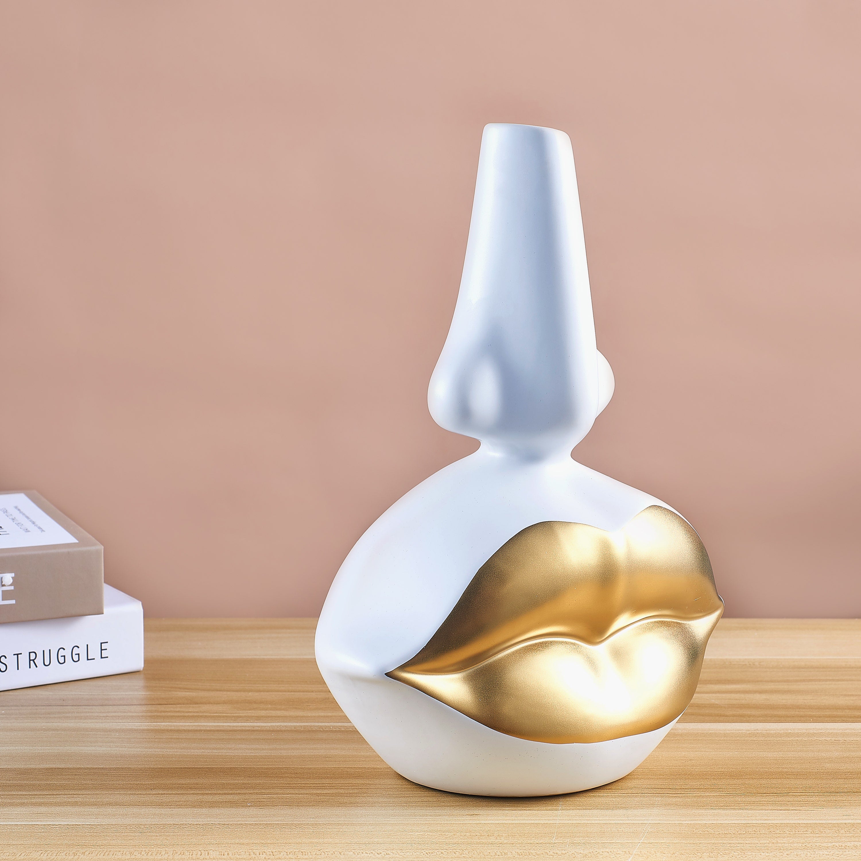 Lucky Lips (White/Gold) Ceramic