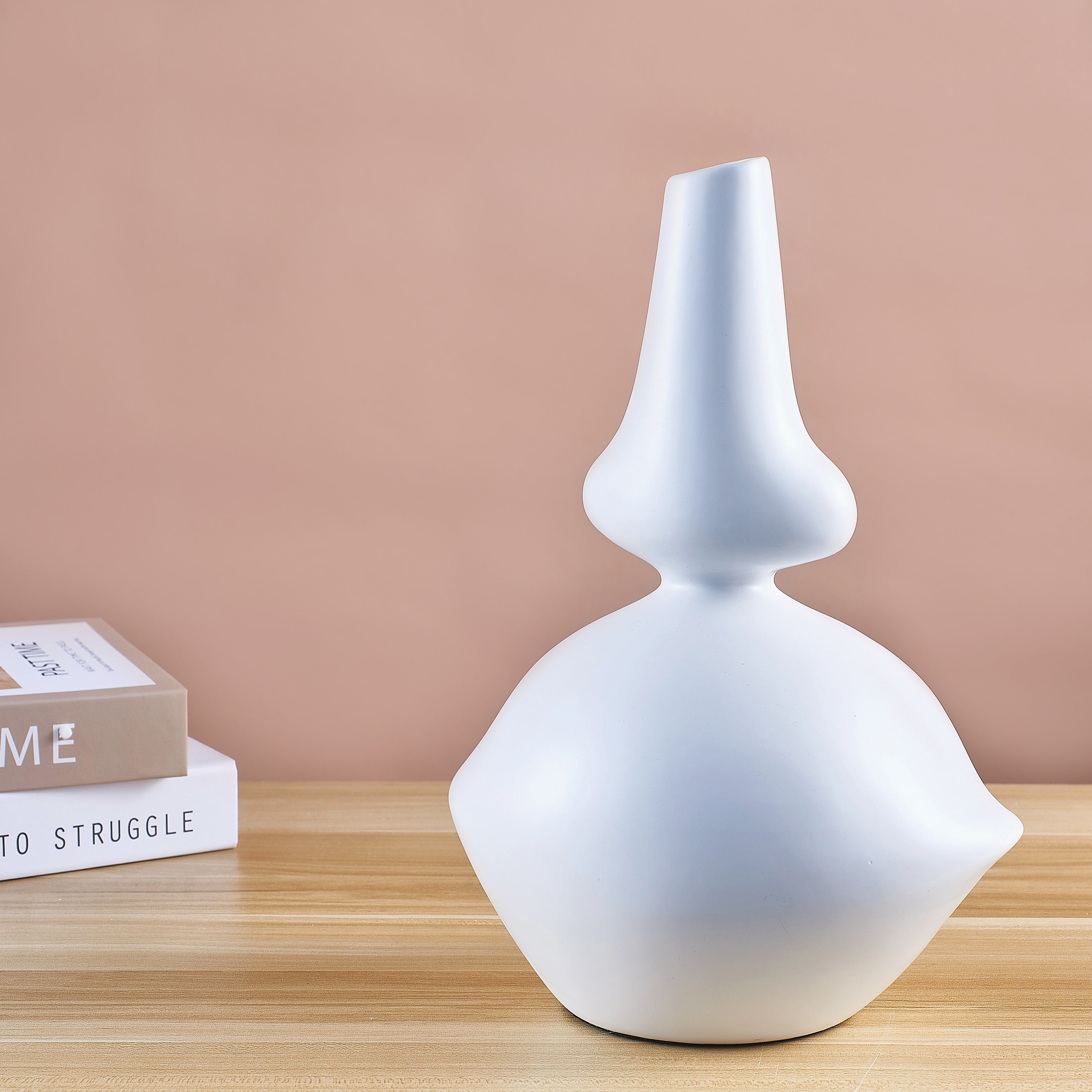 Lucky Lips (White/Gold) Ceramic