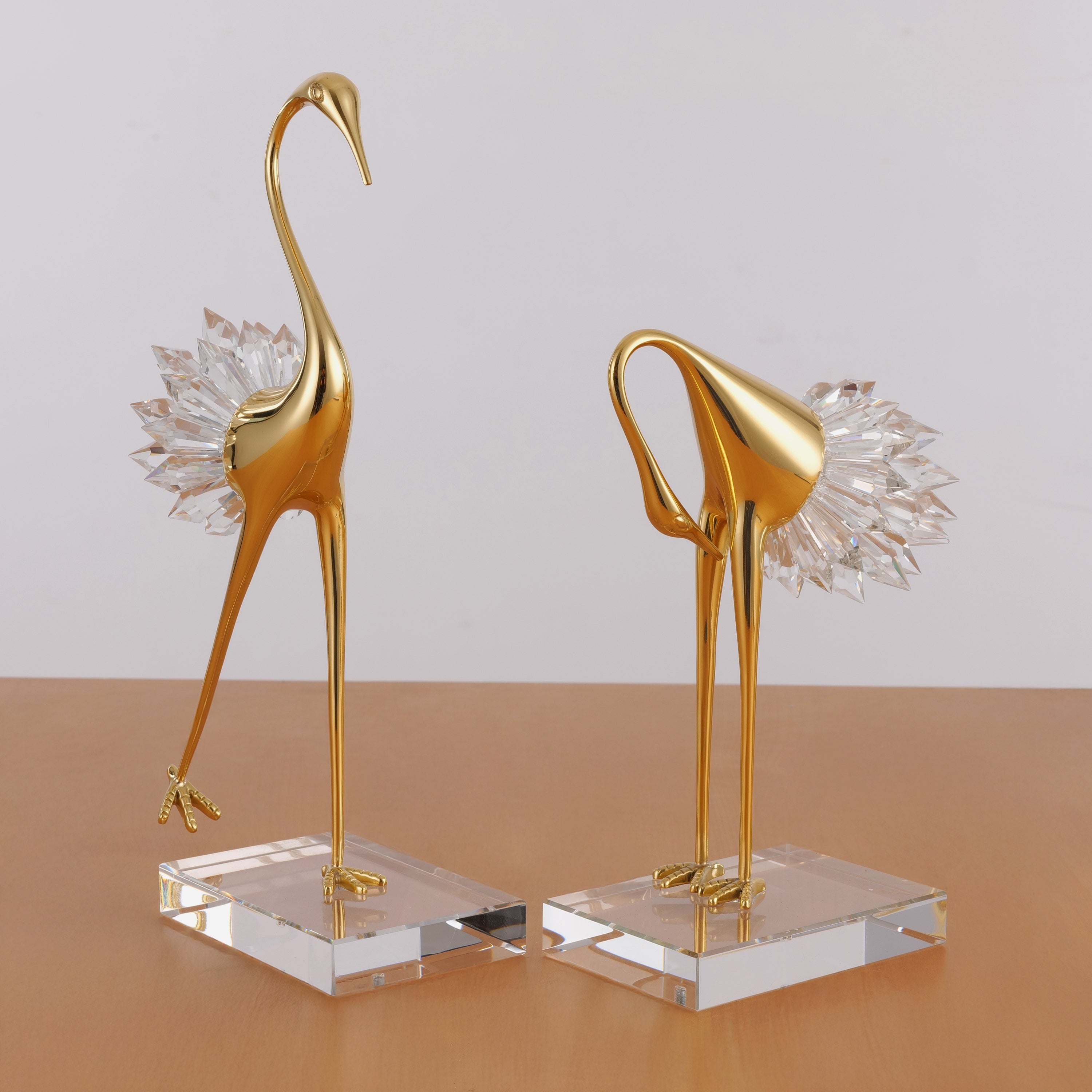 Fretting Flamingo (White/Gold)