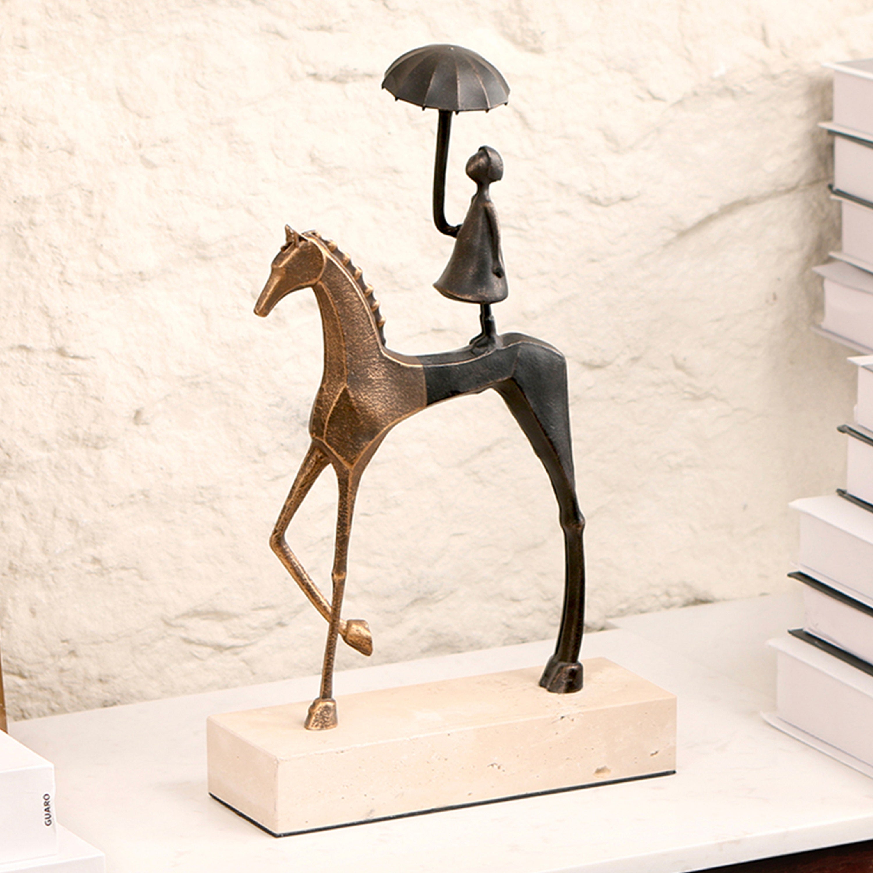 Stride & Shelter Home Decor