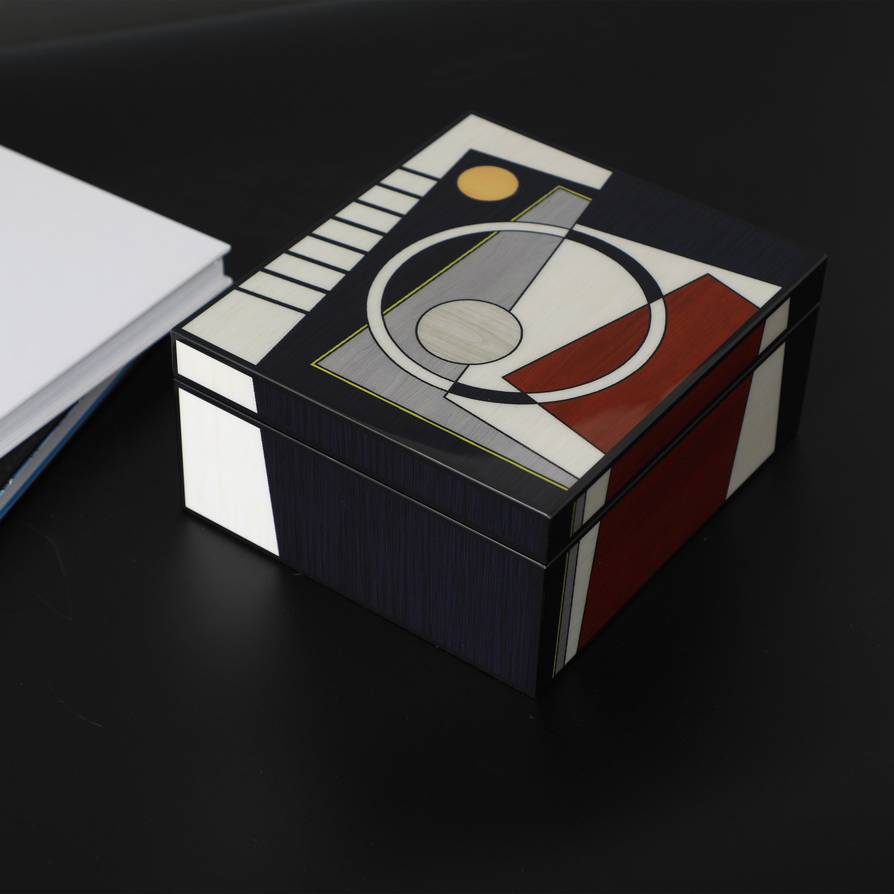 Chromatique Home Decor