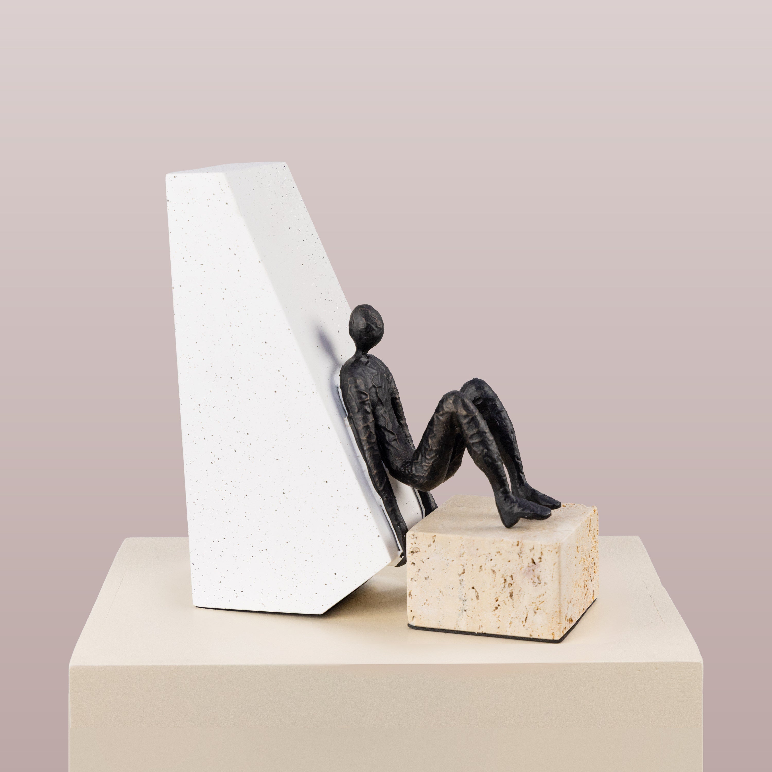 Monolithe Home Decor