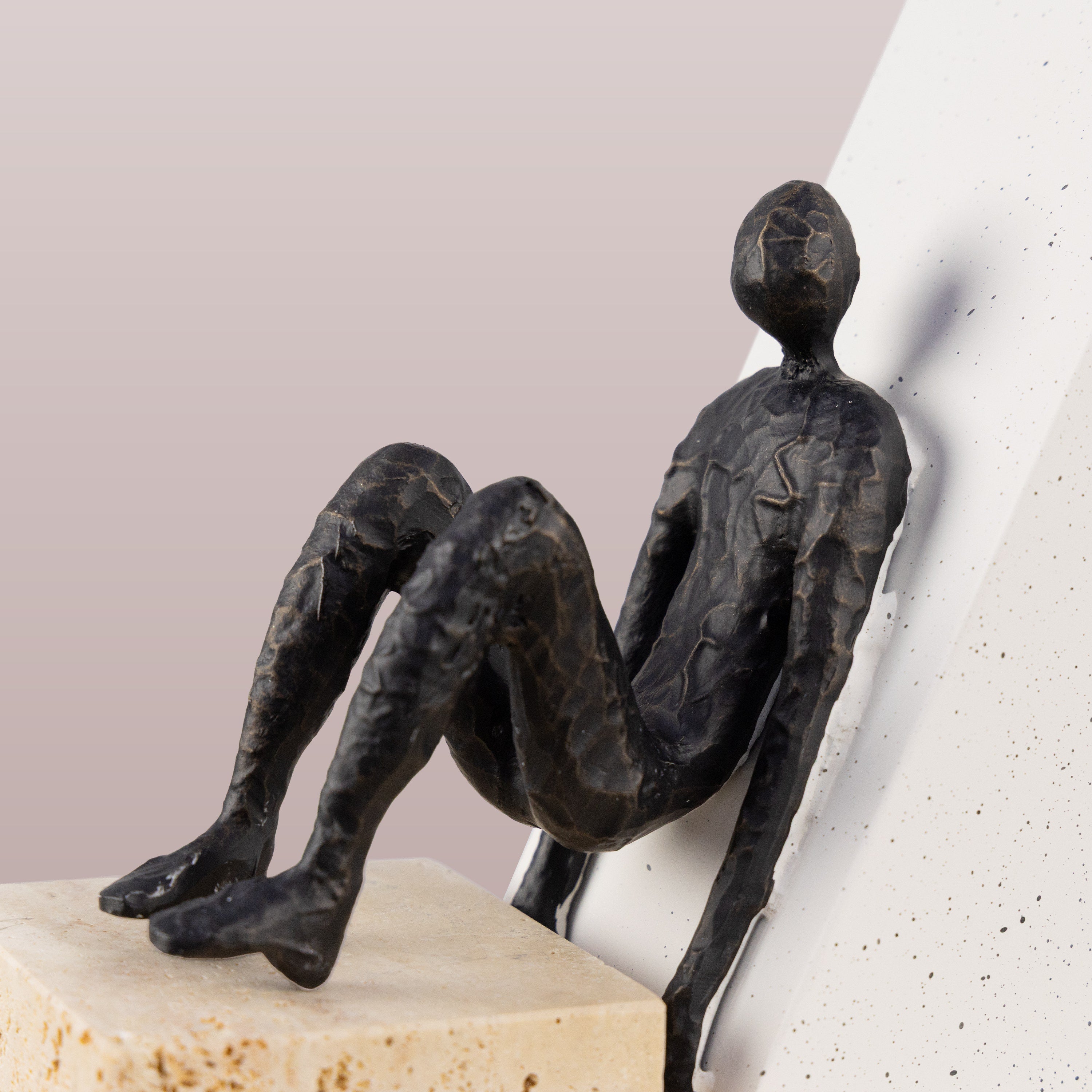 Monolithe Home Decor