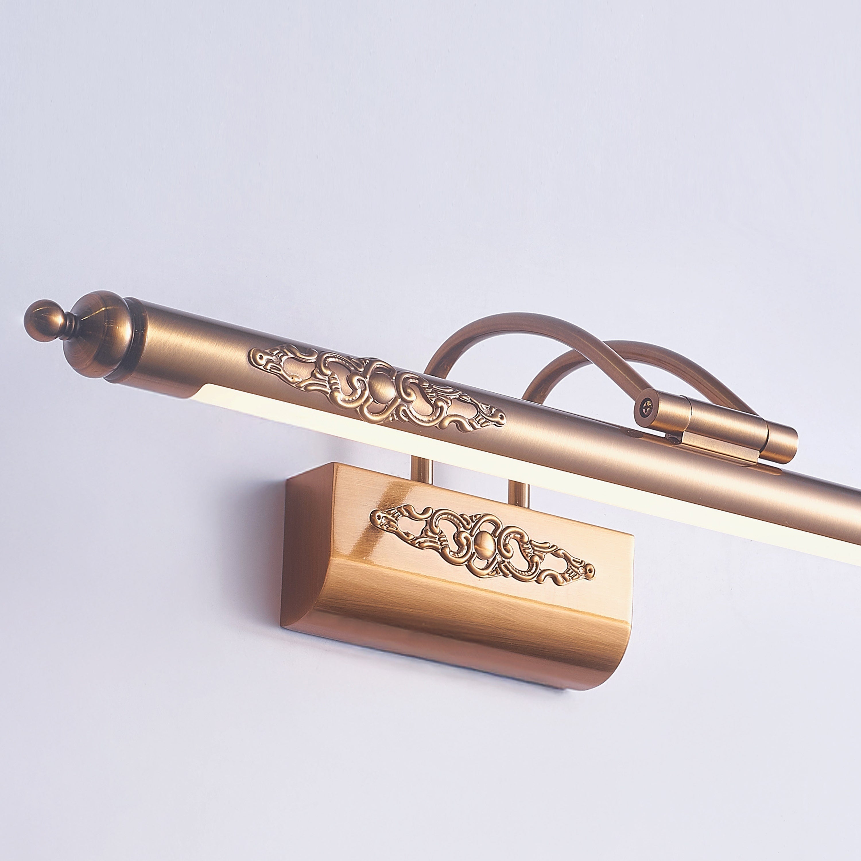 Contemplate (Medium, Gold) Wall Light