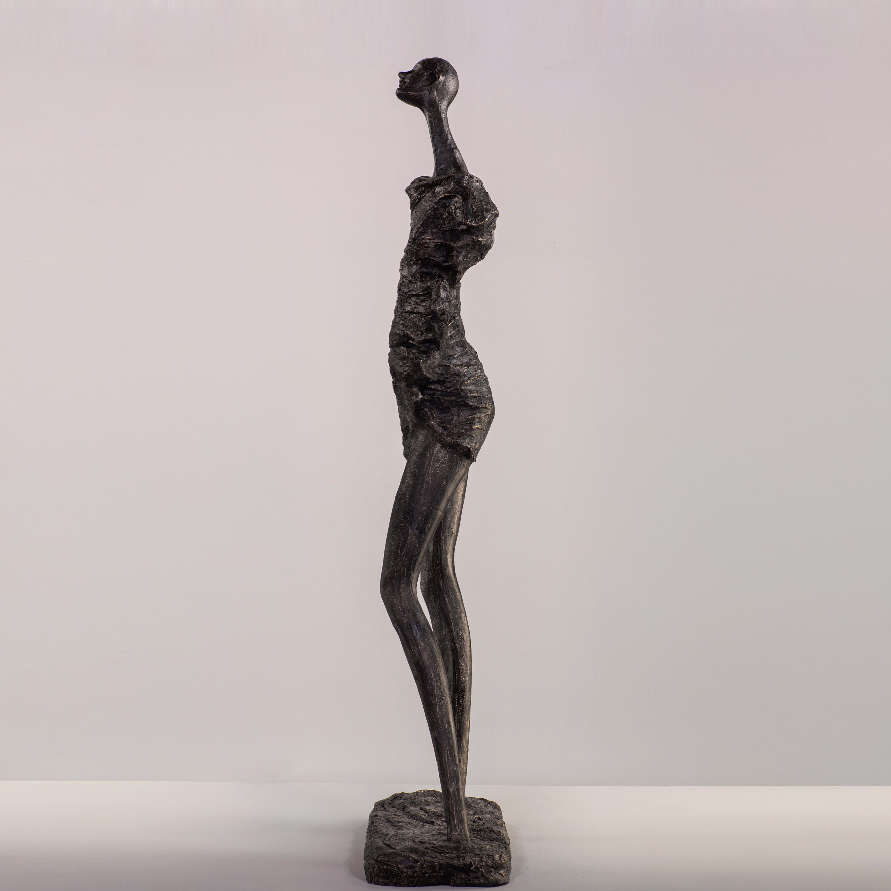 Feels Like Home (Black, Gold) Resin Home Decor