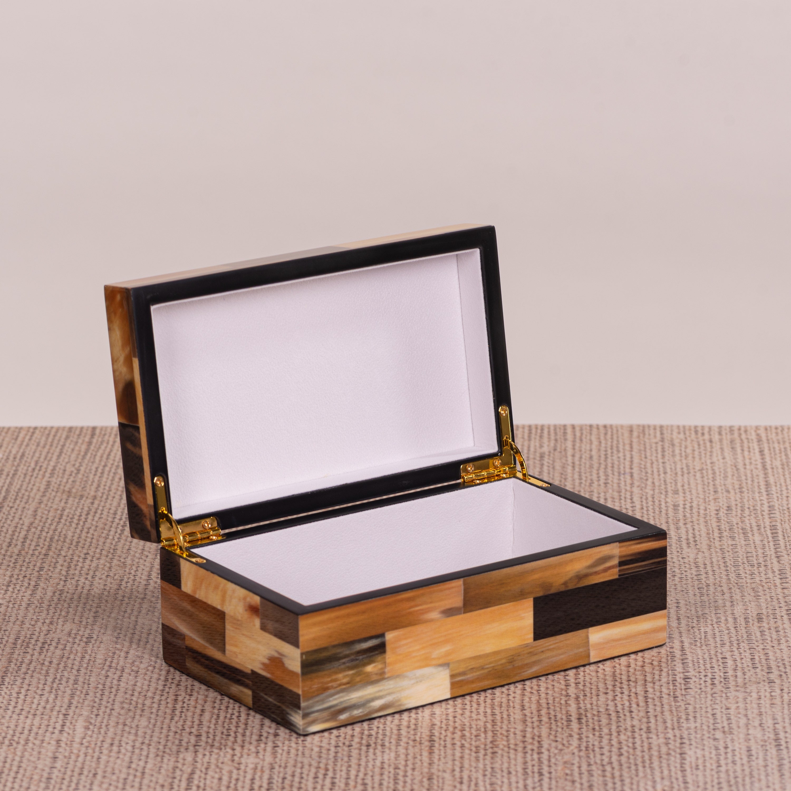 Marquetra (Medium) Home Decor