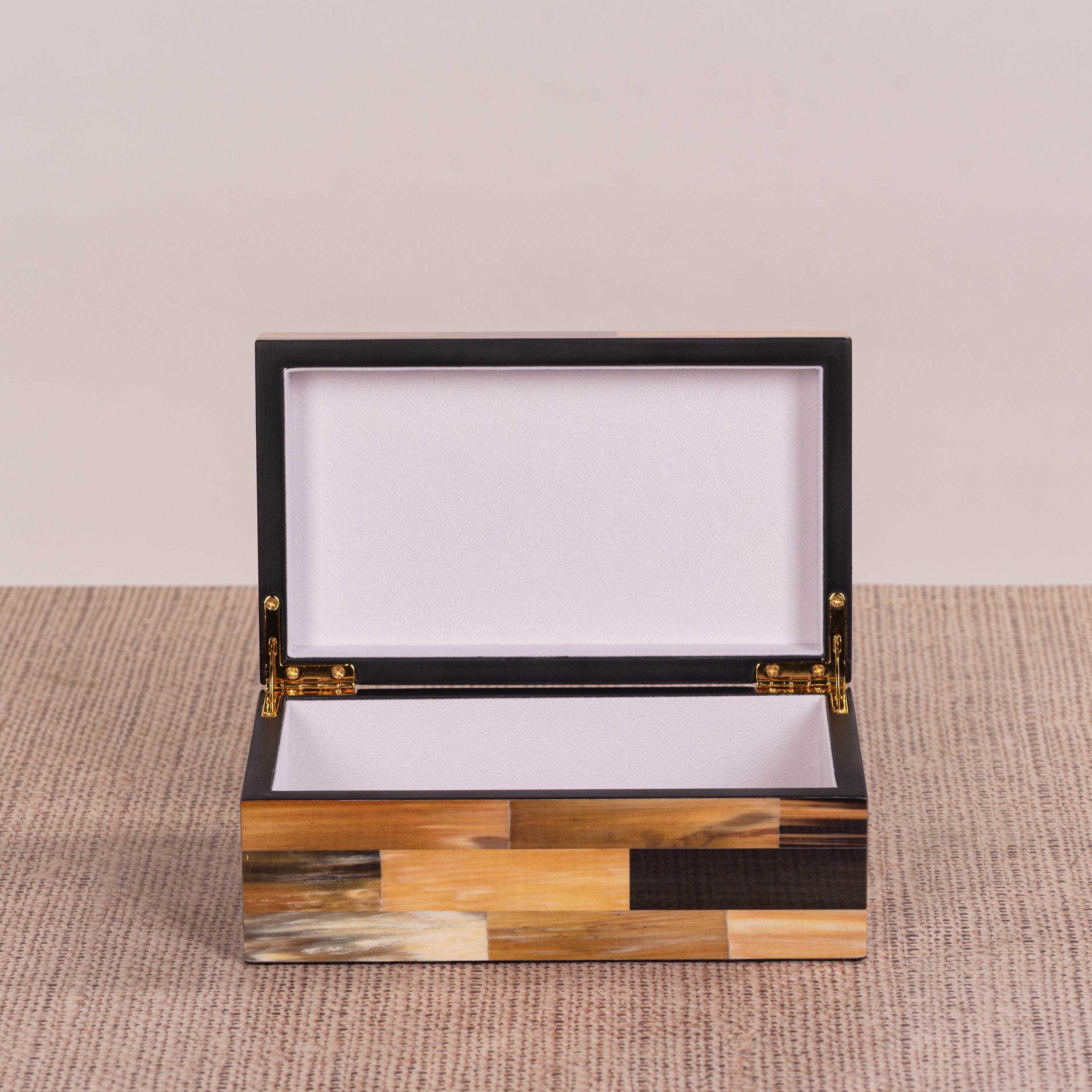 Marquetra (Medium) Home Decor