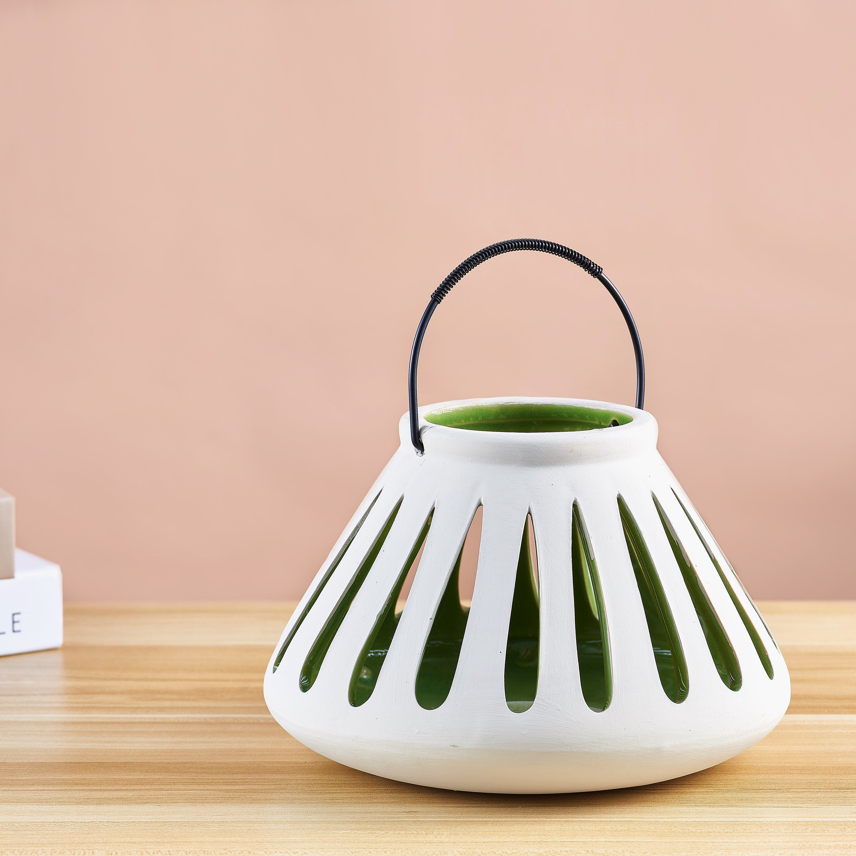 Tealight Today (Black, Medium)