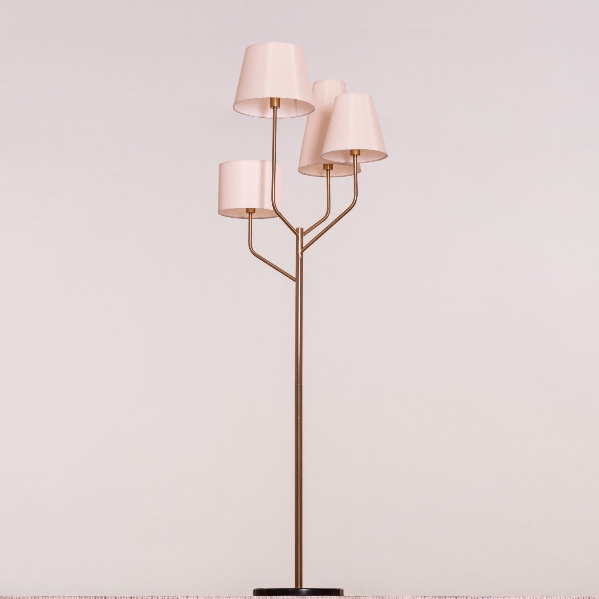 News Is Everywhere (Gold, Beige) Marble Floor Lamp