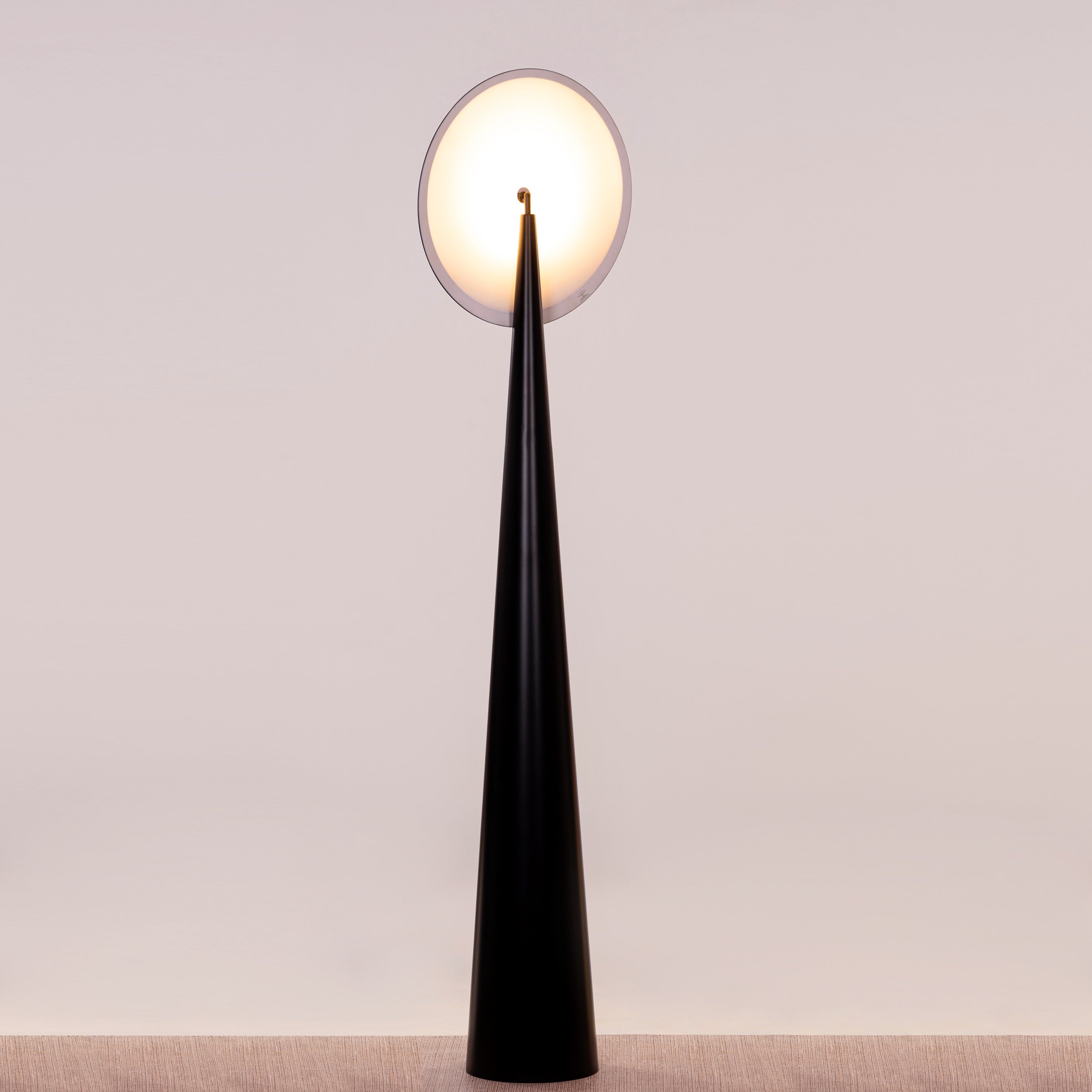 Can't Quit Me (Black) Built-In LED Floor Lamp