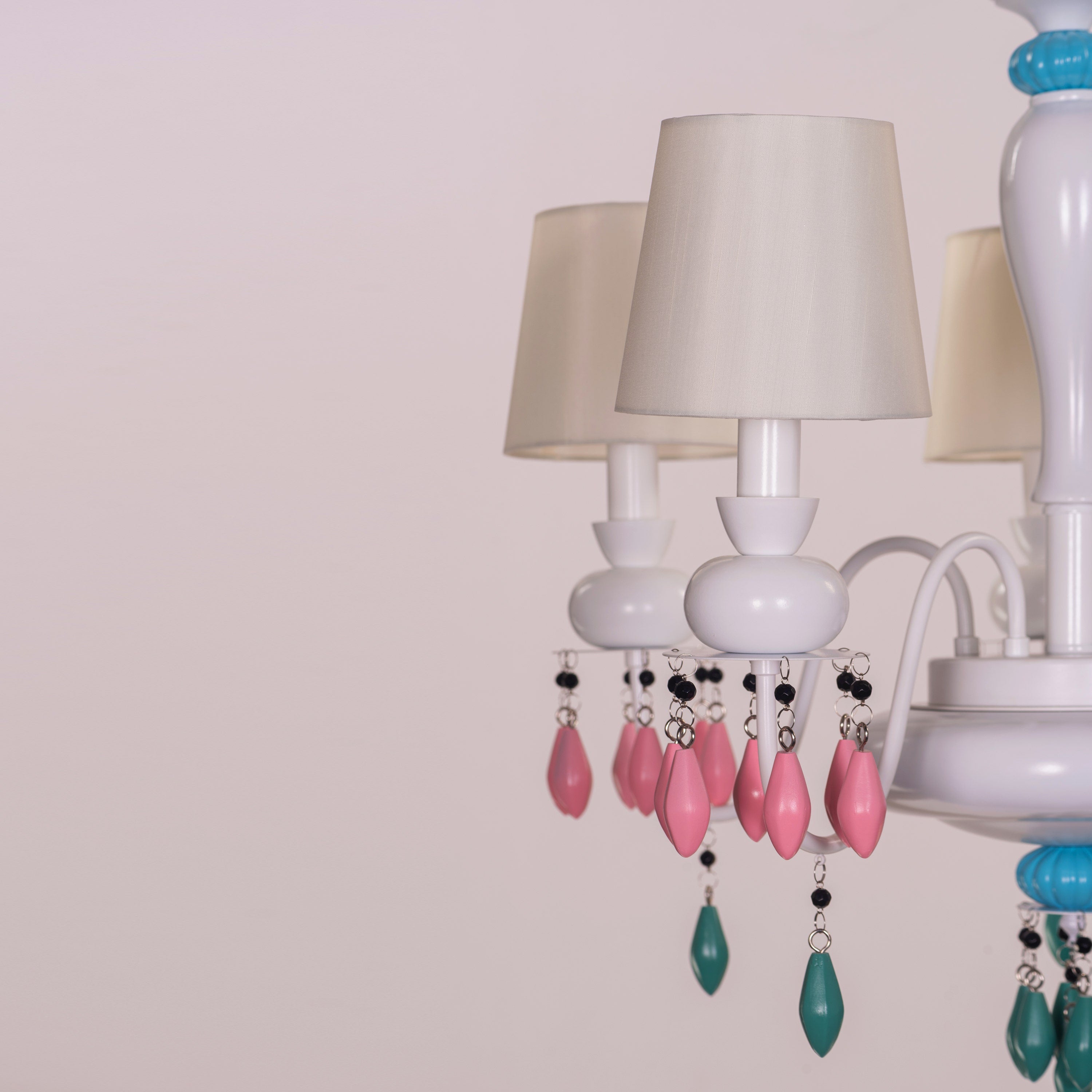 Faraway Tree (Medium, White) Ceramic Chandelier