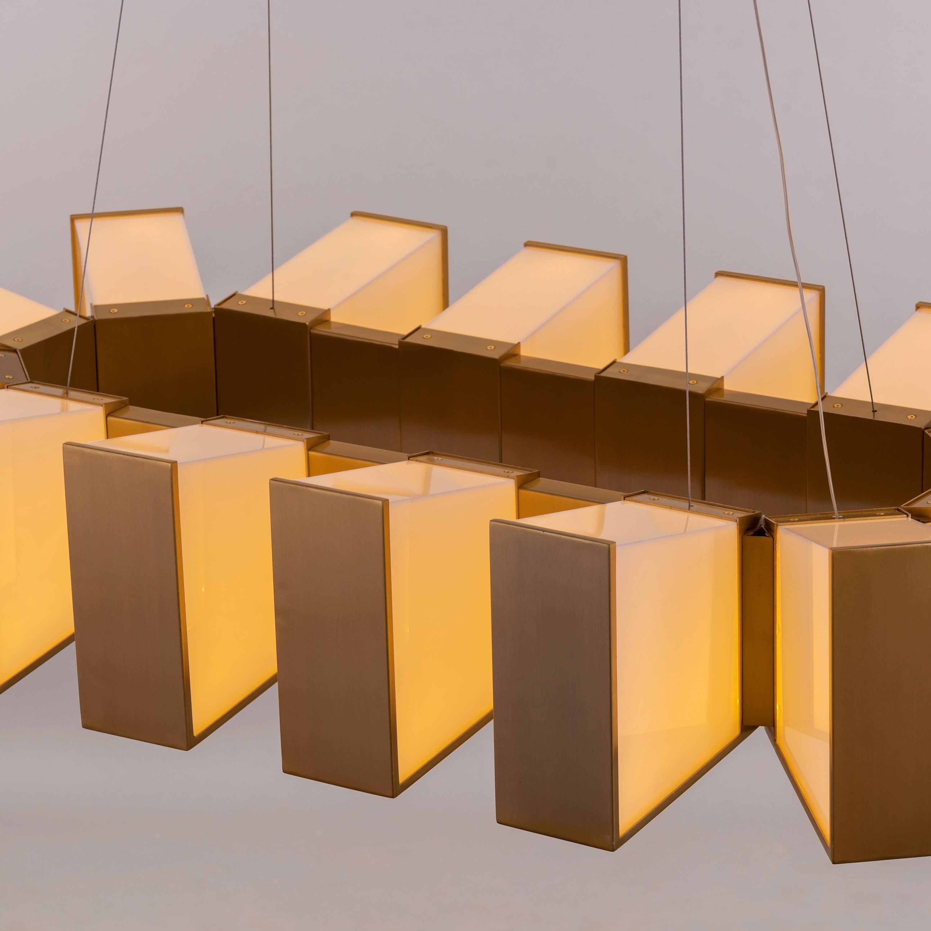 Daydreamer (Large, Oval, Gold, 3 Color Dimmable LED with Remote Control) Chandelier